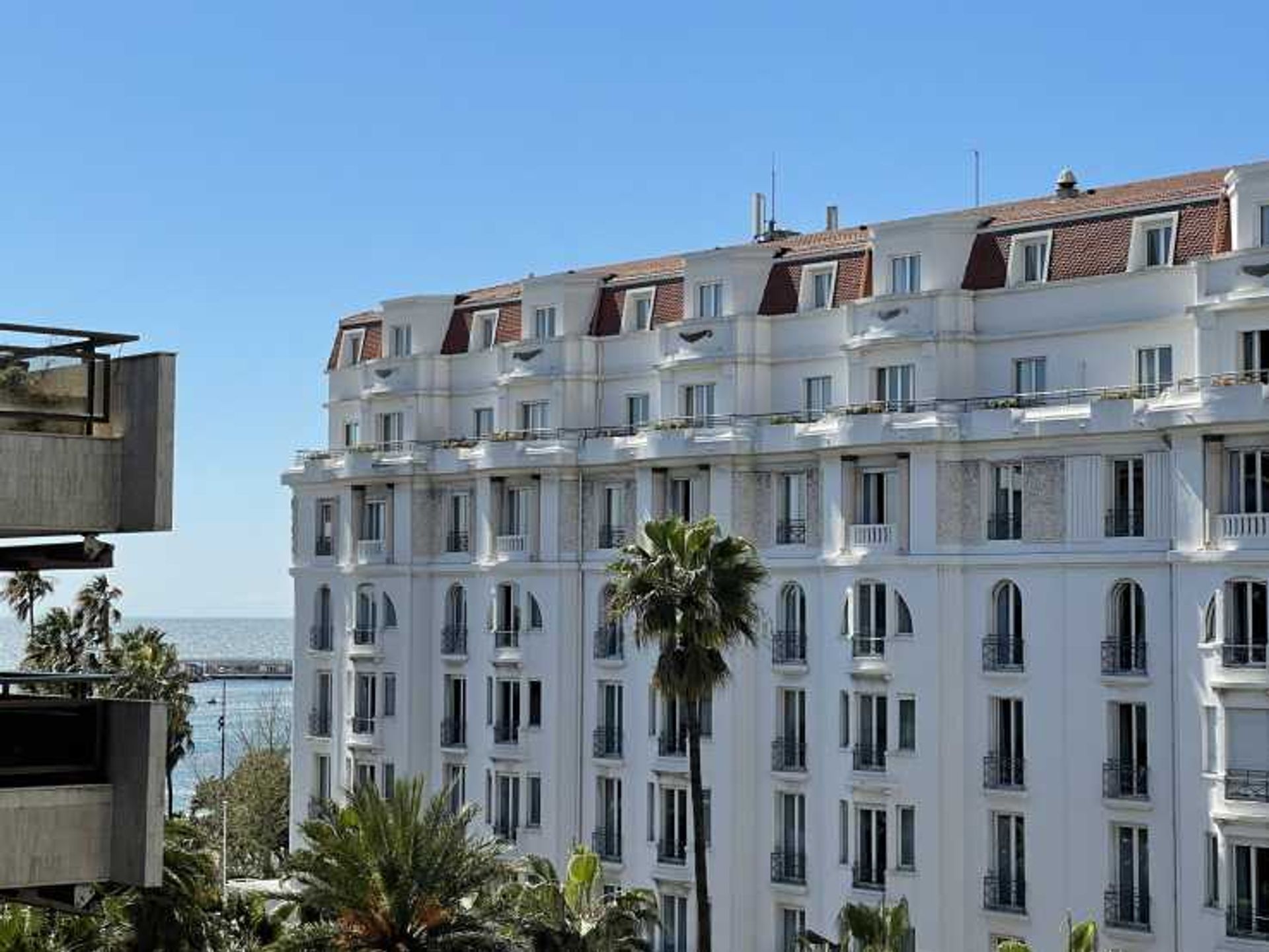 Condominium in Cannes, Provence-Alpes-Côte d'Azur 11050001