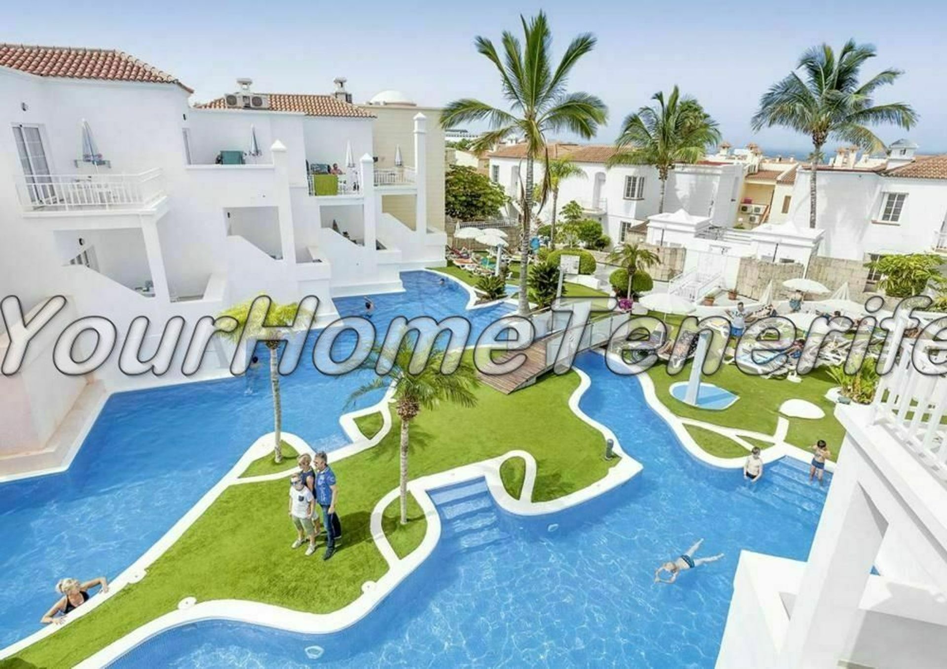 Condominium dans Adeje, Canary Islands 11051578