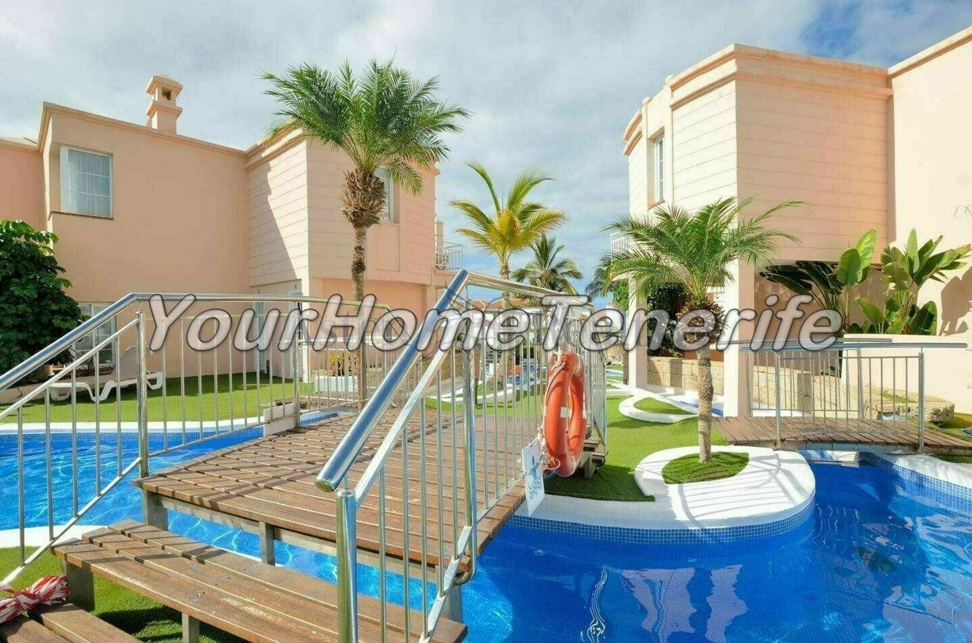 Condominium dans Adeje, Canary Islands 11051578