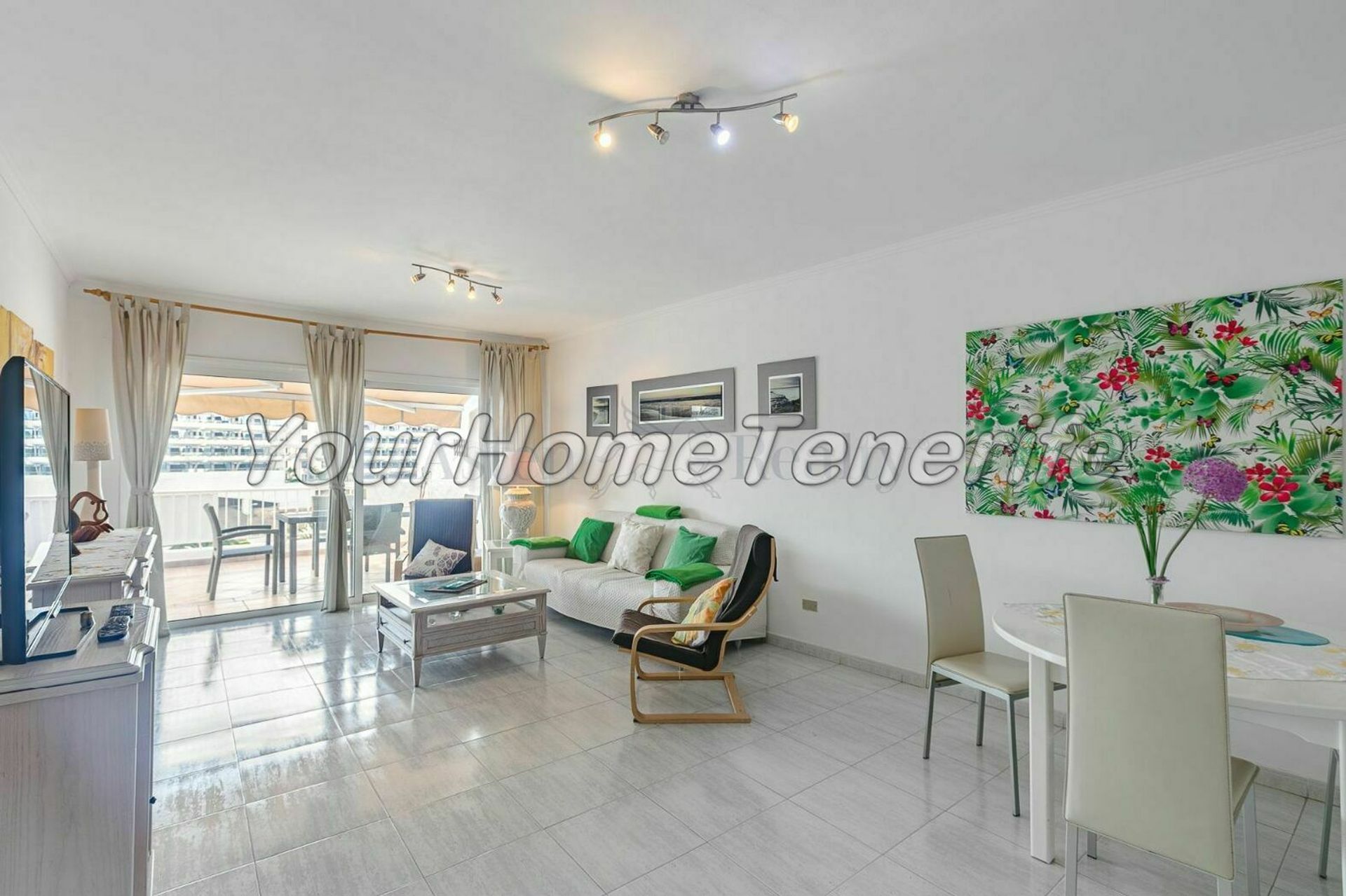 Condominium in Adeje, Canary Islands 11051595