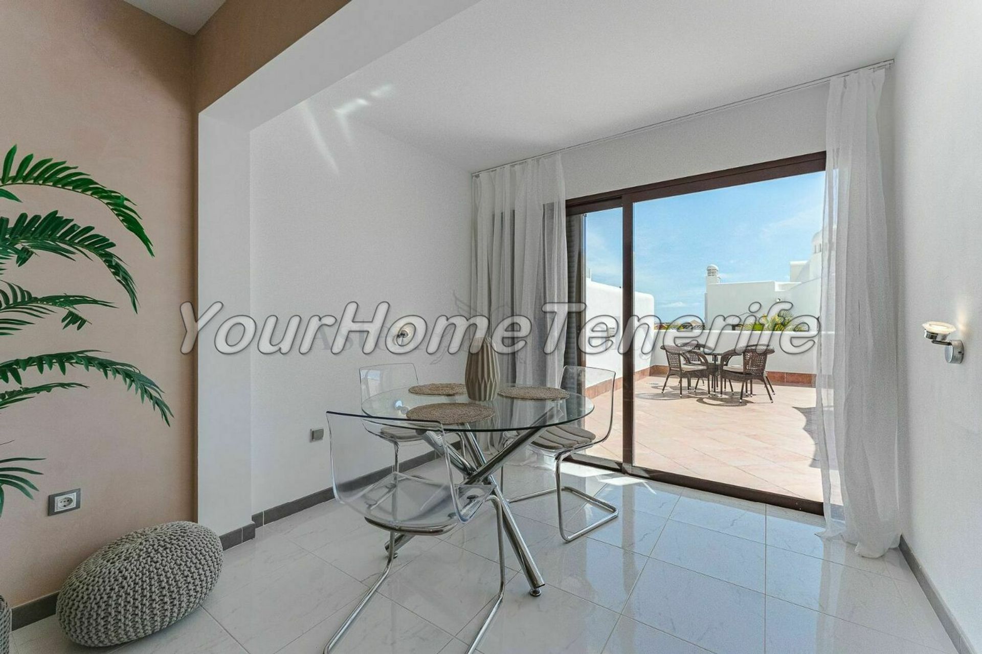 Condominium in Adeje, Canary Islands 11051605