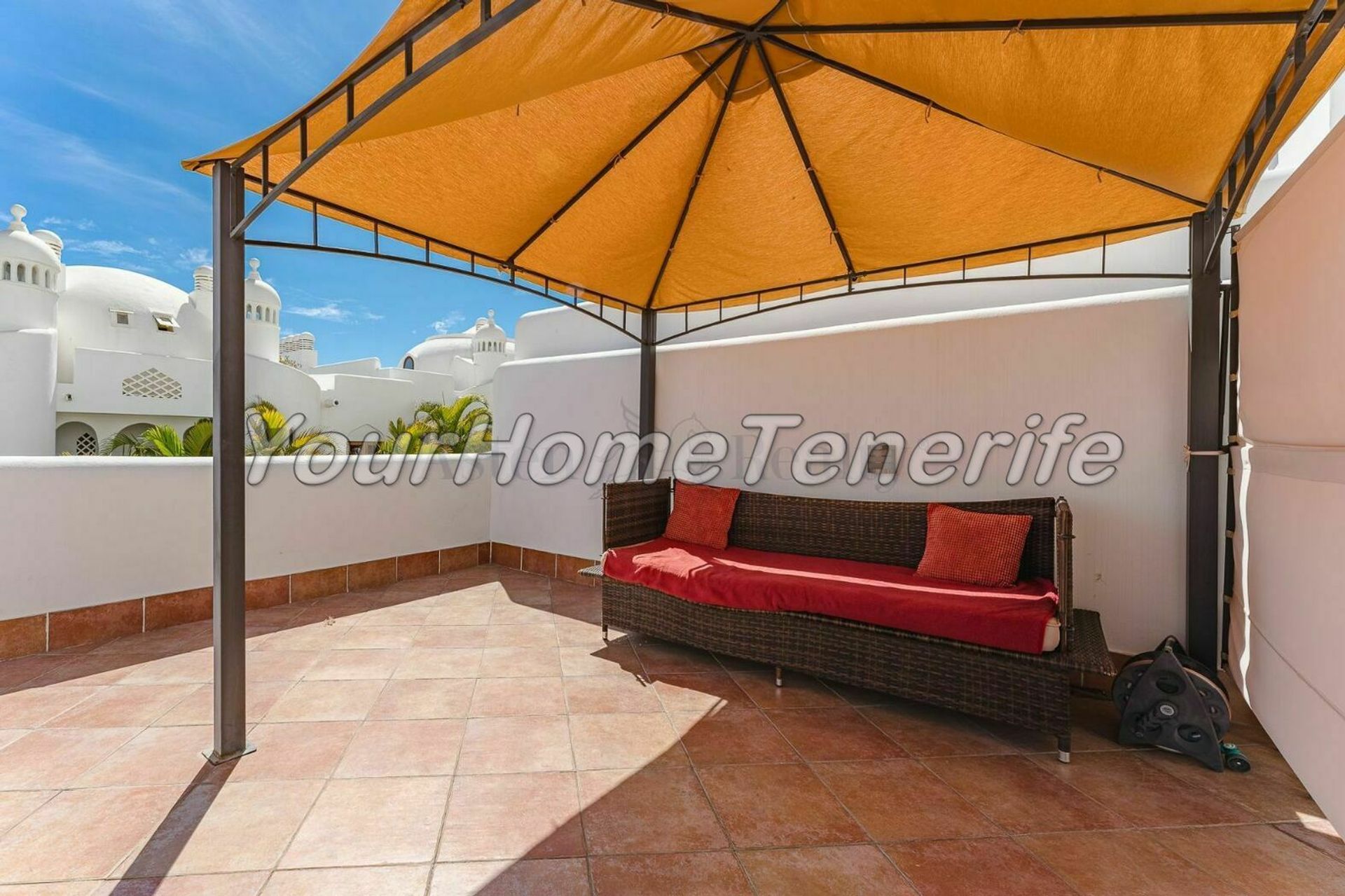 Condominium in Adeje, Canary Islands 11051605