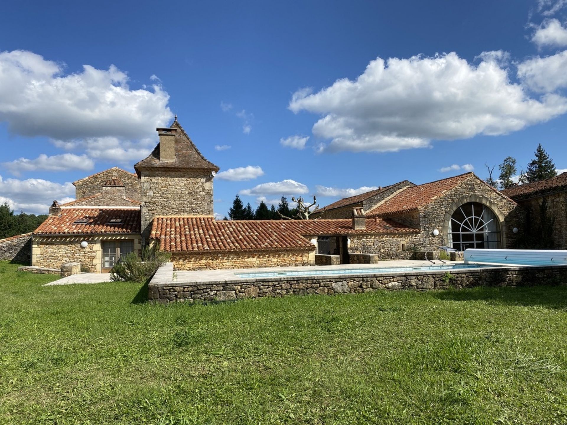 Dom w Villefranche-du-Périgord, Nouvelle-Aquitaine 11051710