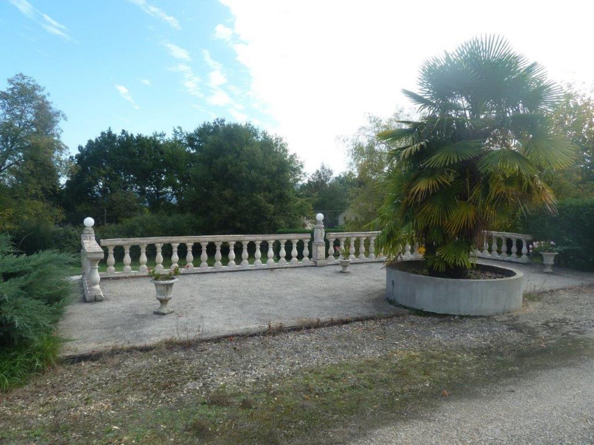 Condominium in Puy-l'Eveque, Occitanie 11051740