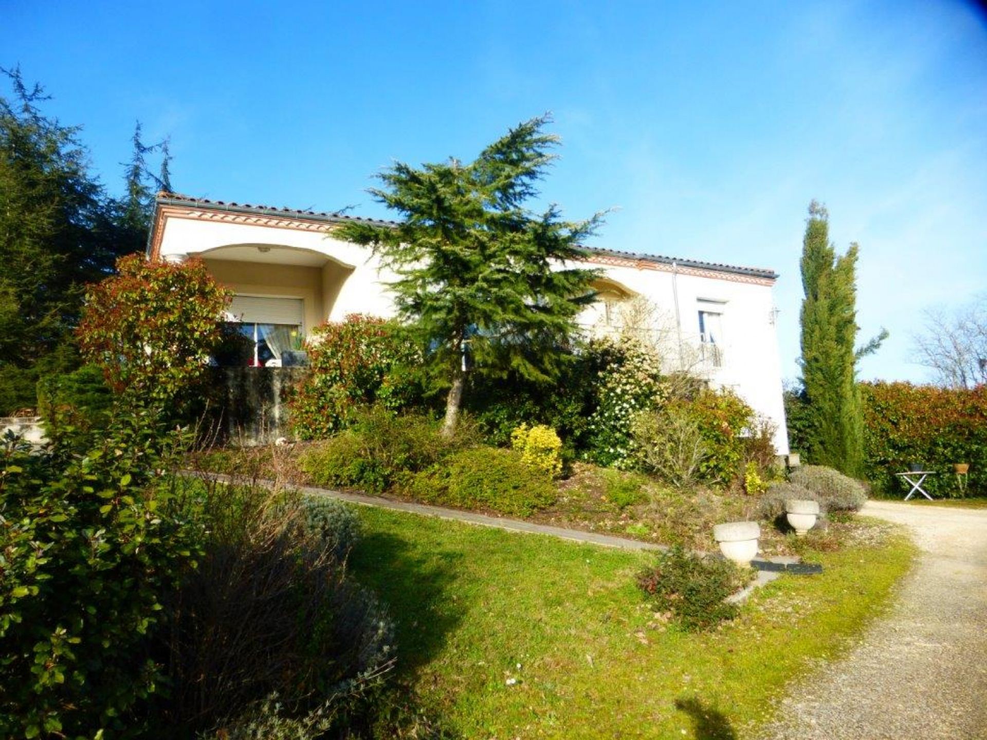 House in Fumel, Nouvelle-Aquitaine 11051798