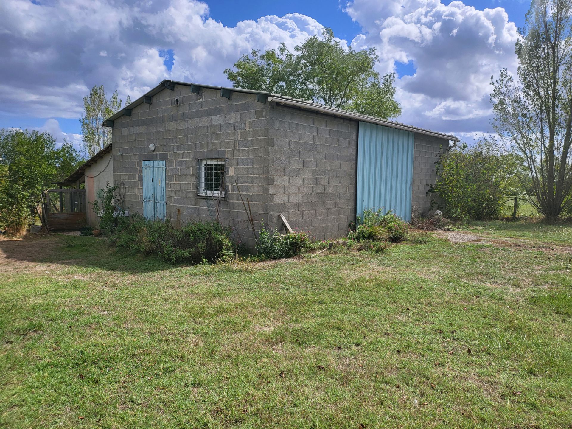 Land in Bourgondië, Nouvelle-Aquitanië 11051886