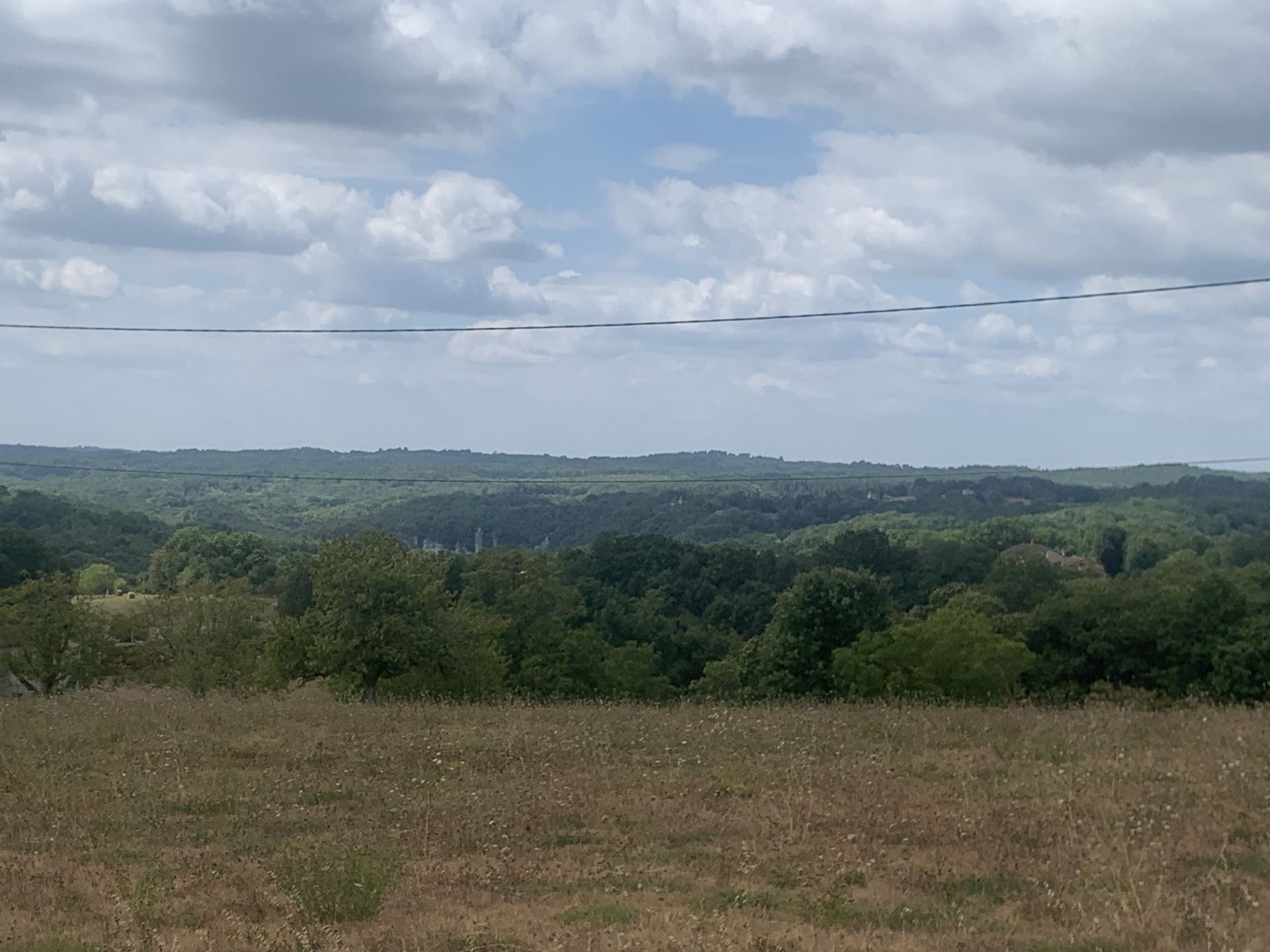 Maa sisään Duravel, Occitanie 11051898