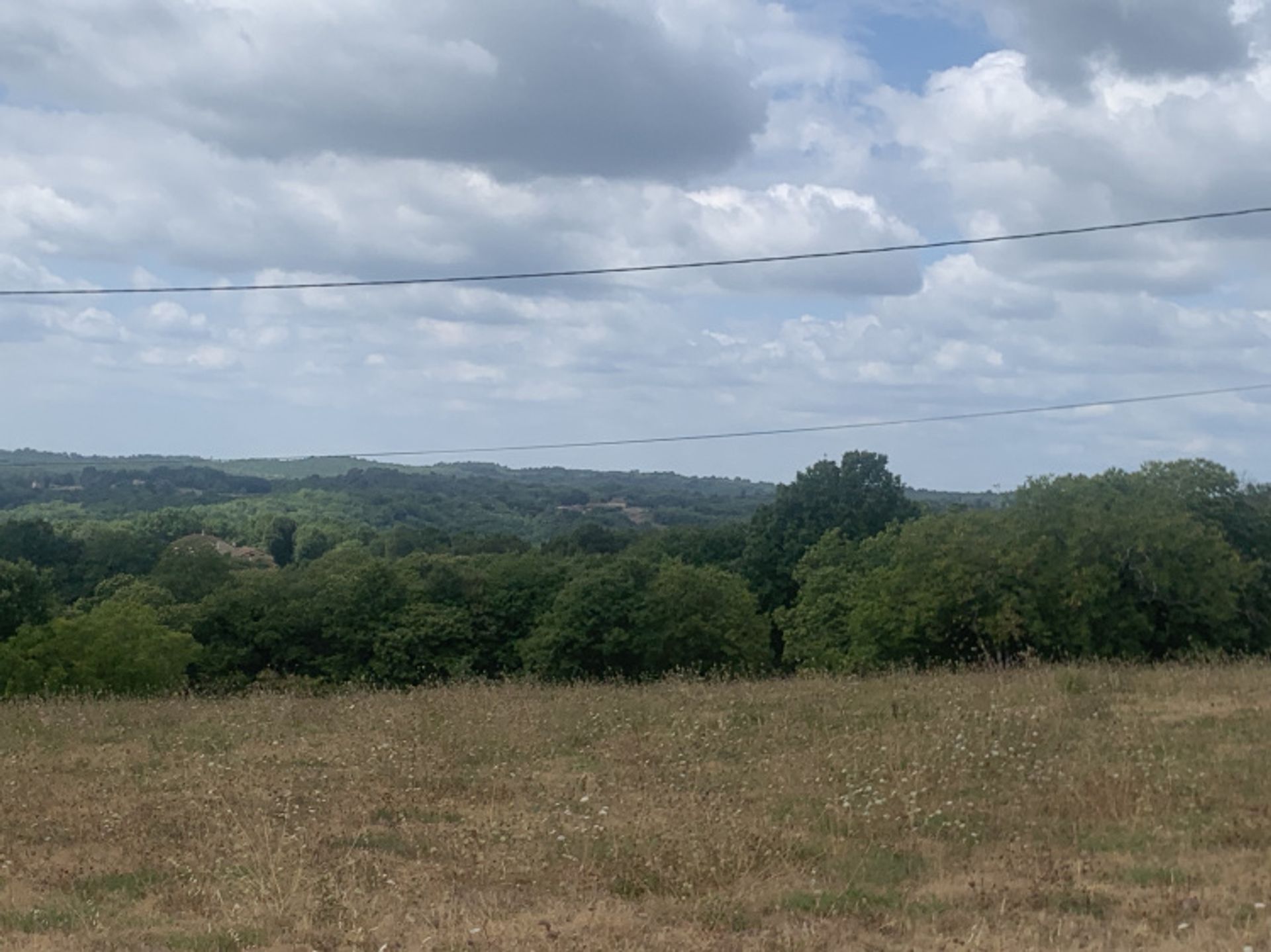 Maa sisään Duravel, Occitanie 11051898