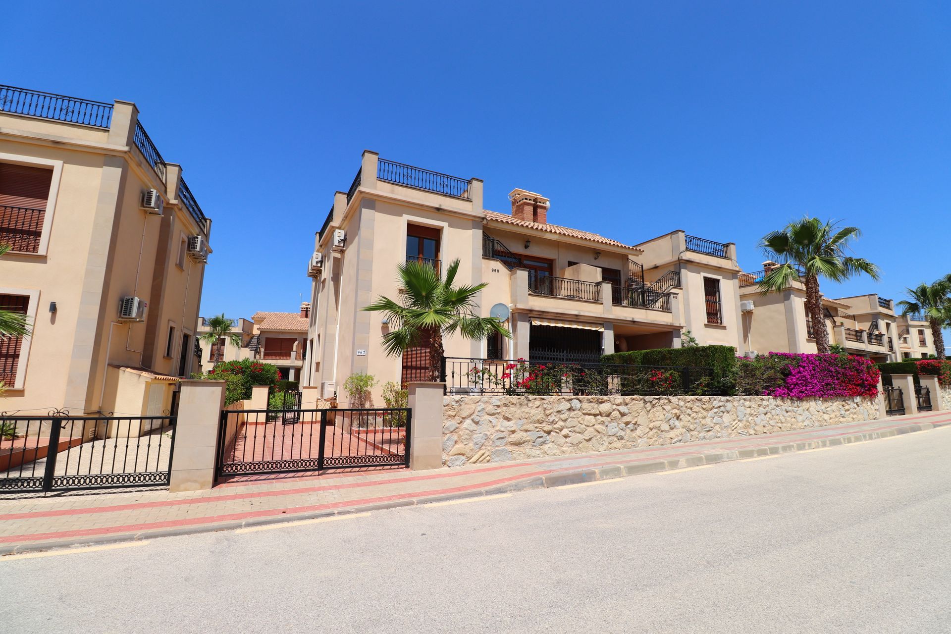 Condominium in Algorfa, Valencian Community 11052196