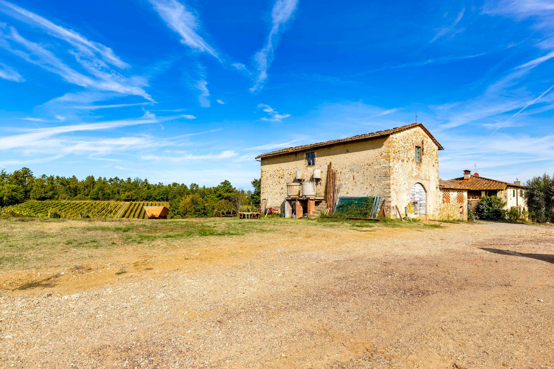 rumah dalam , Toscana 11052201