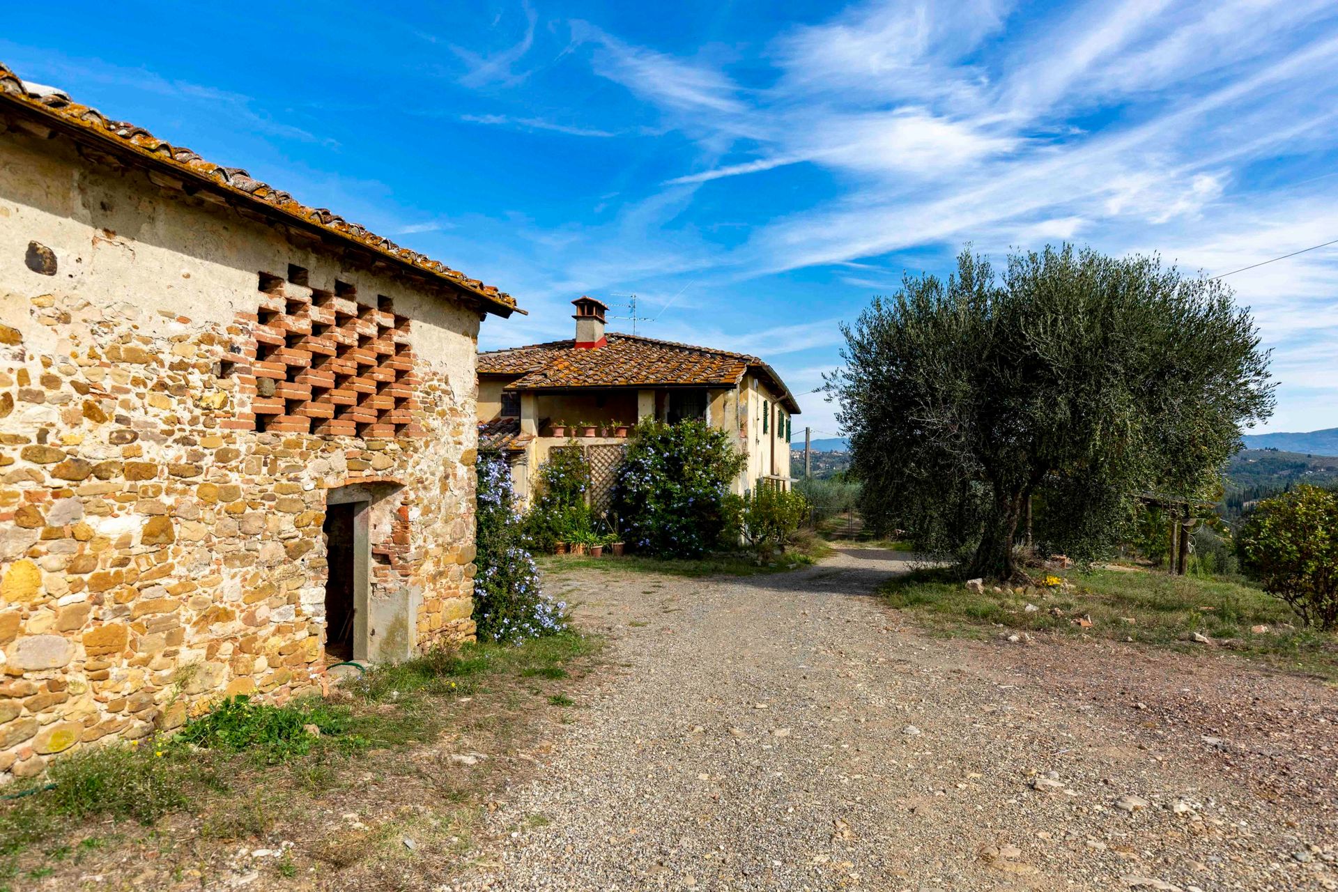 rumah dalam , Toscana 11052201