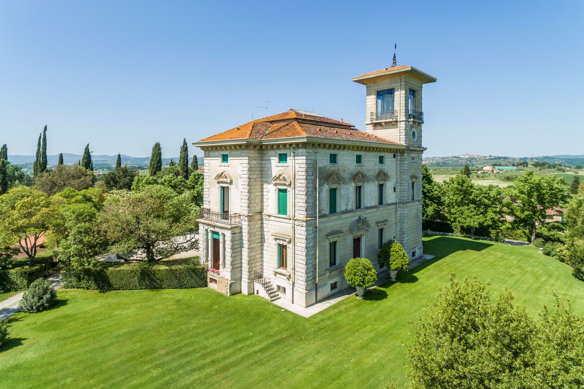 房子 在 Foiano della Chiana, Toscana 11052241