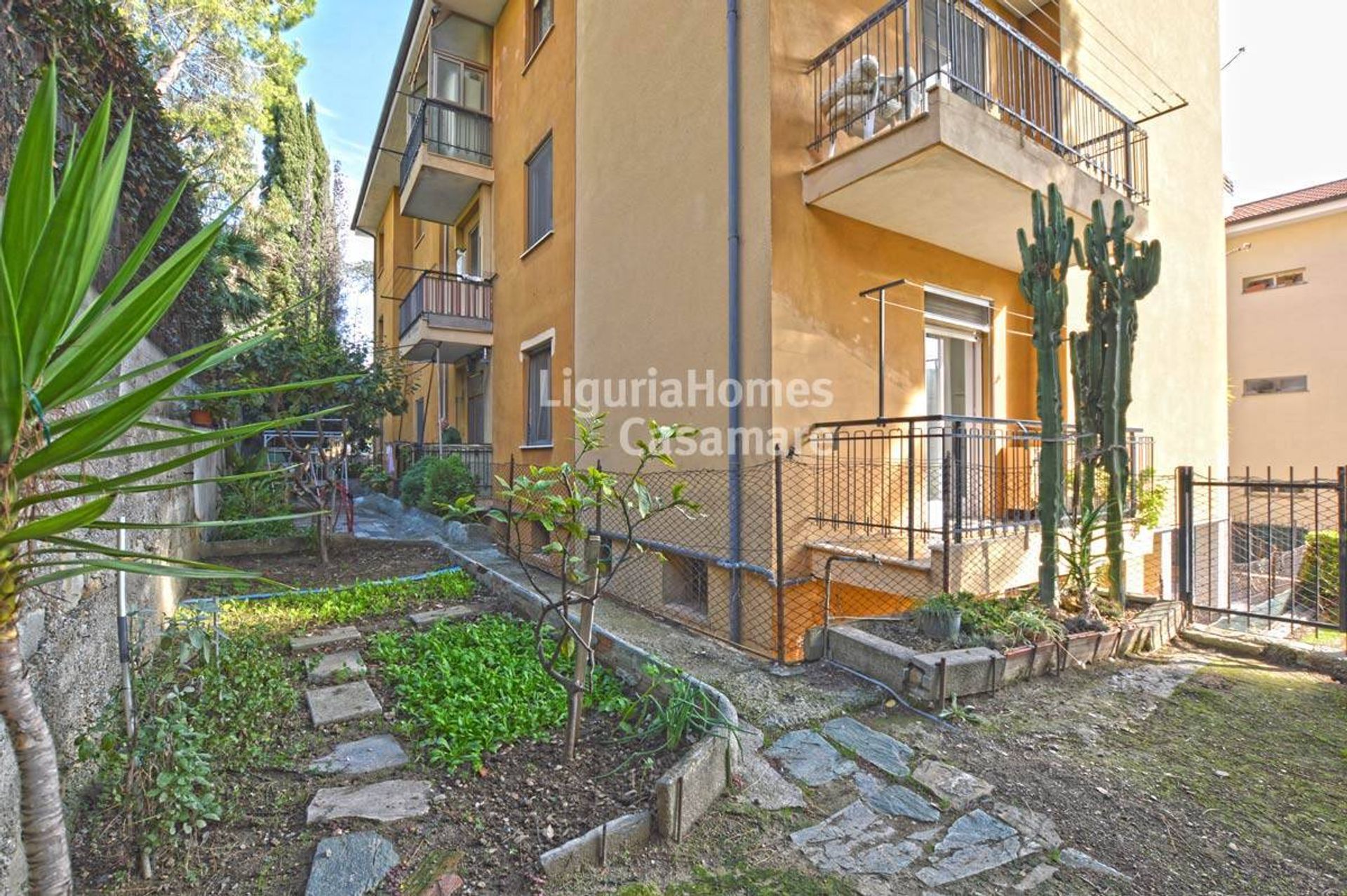 Condominio en Bordighera, Liguria 11052354