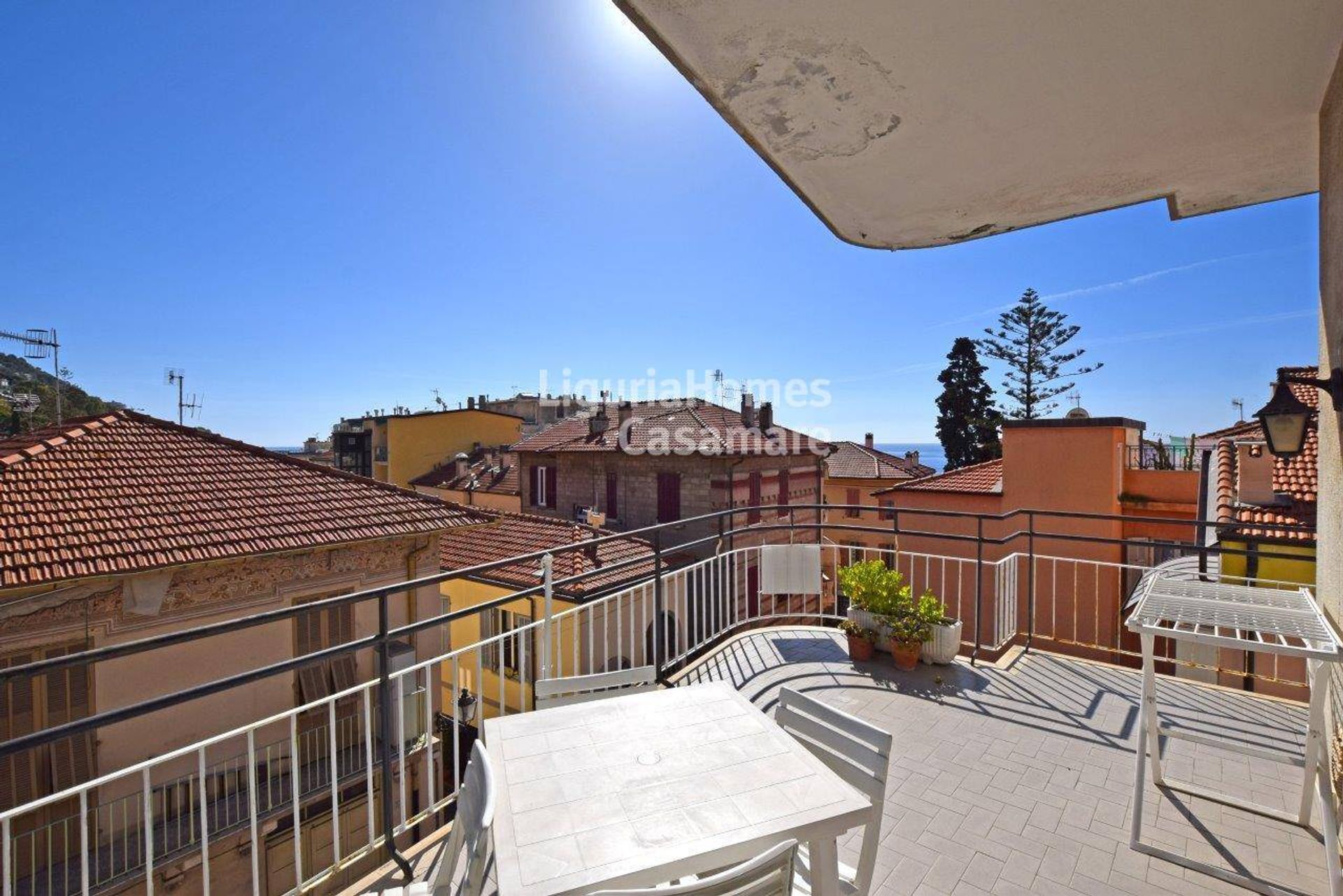 Condominio en Ospedaletti, Liguria 11052356