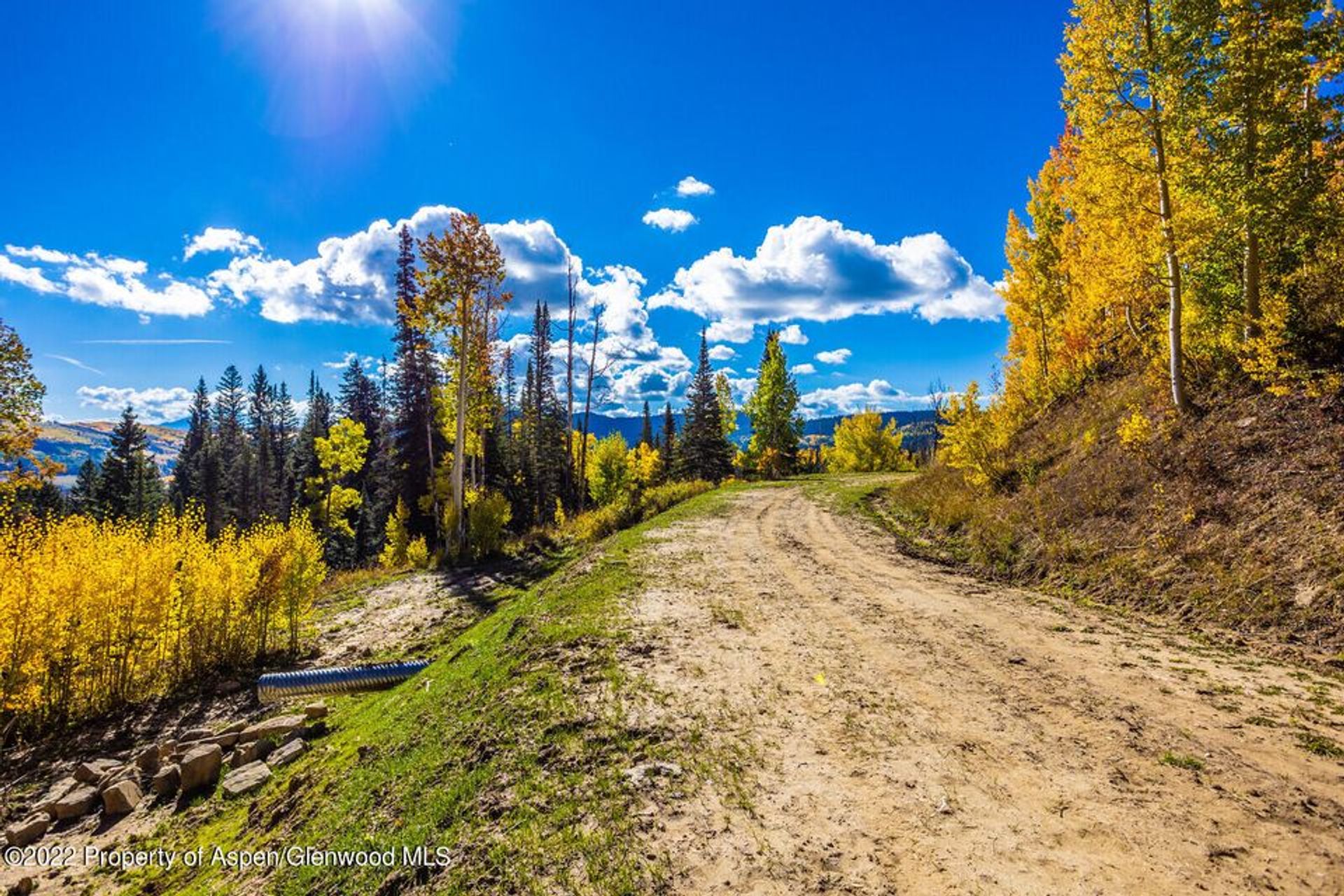 Land i New Castle, Colorado 11052559