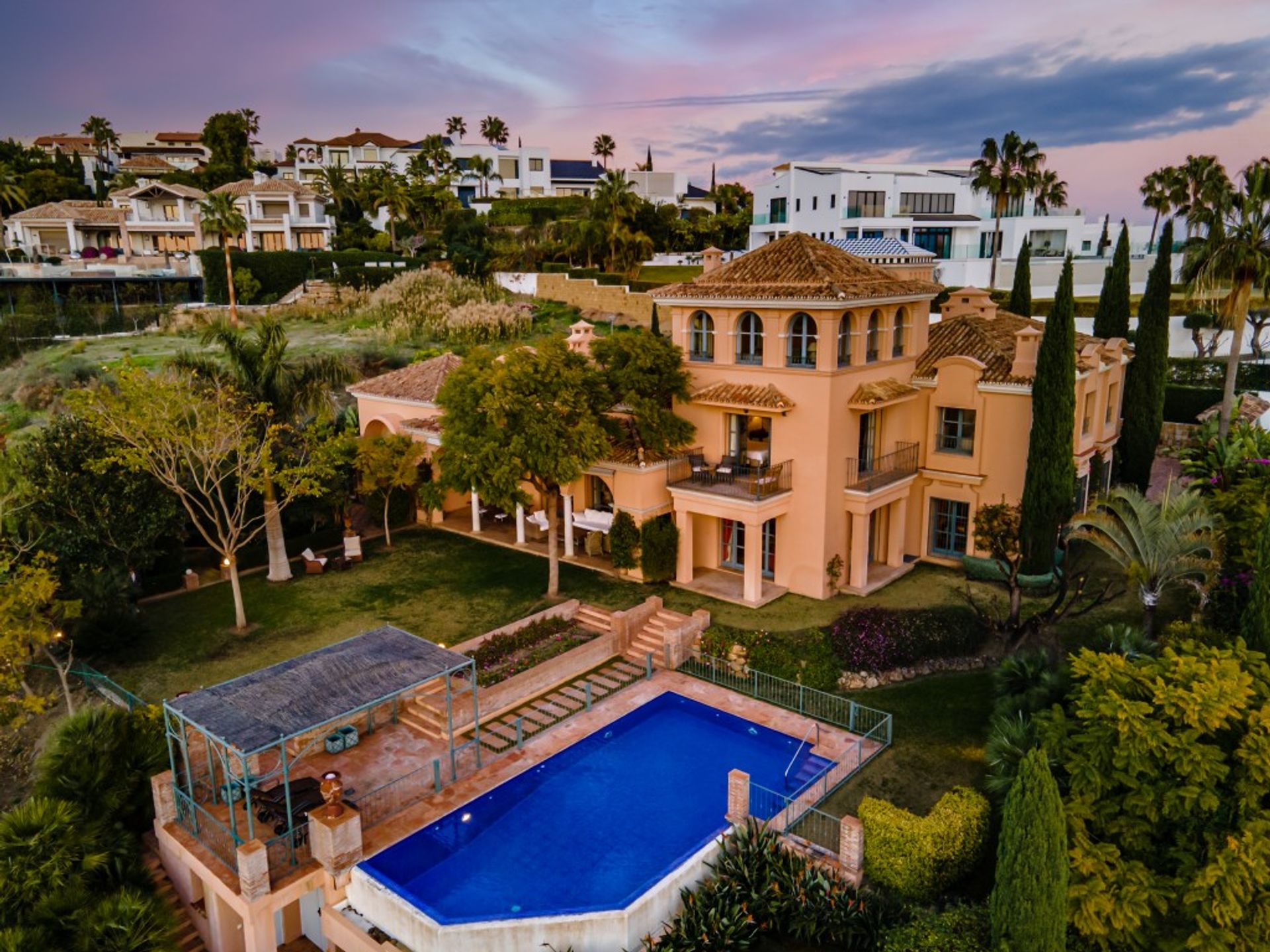 Huis in Benahavis, Andalusië 11052981