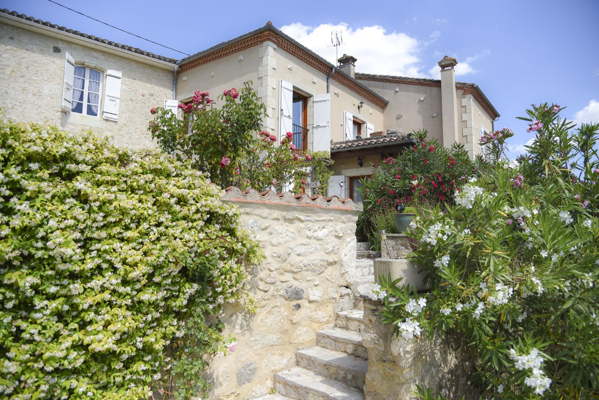 Condominium in Lectoure, Occitanie 11053231