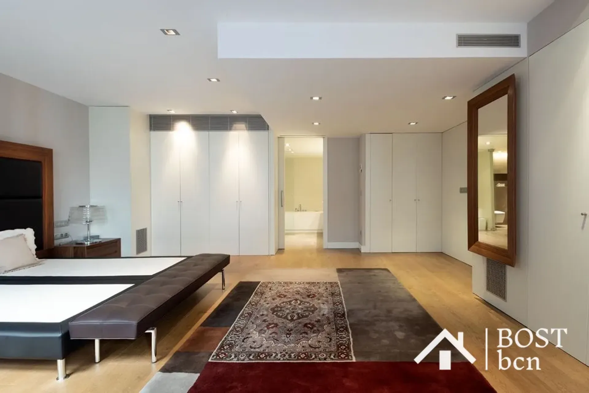 Condominio nel Barcelona, Carrer del Mestre Nicolau 11053631