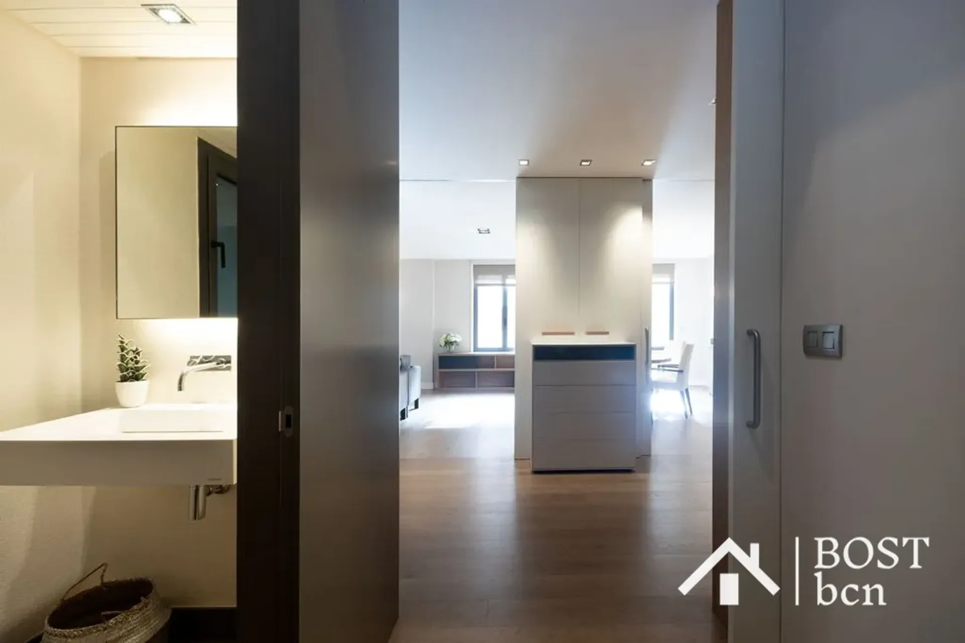 Condominio nel Barcelona, Carrer del Mestre Nicolau 11053631