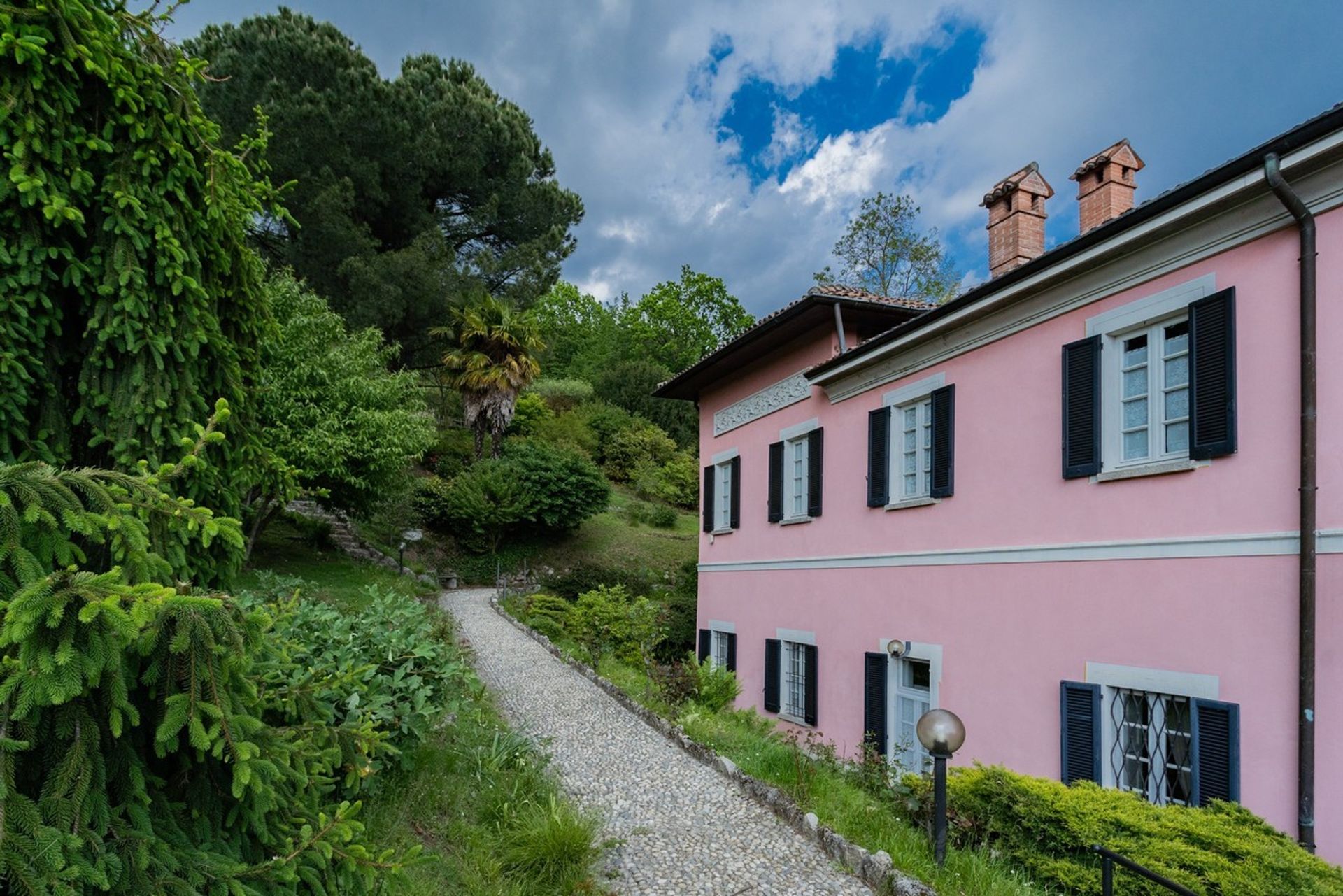 Rumah di Albese con Cassano, Lombardy 11055715