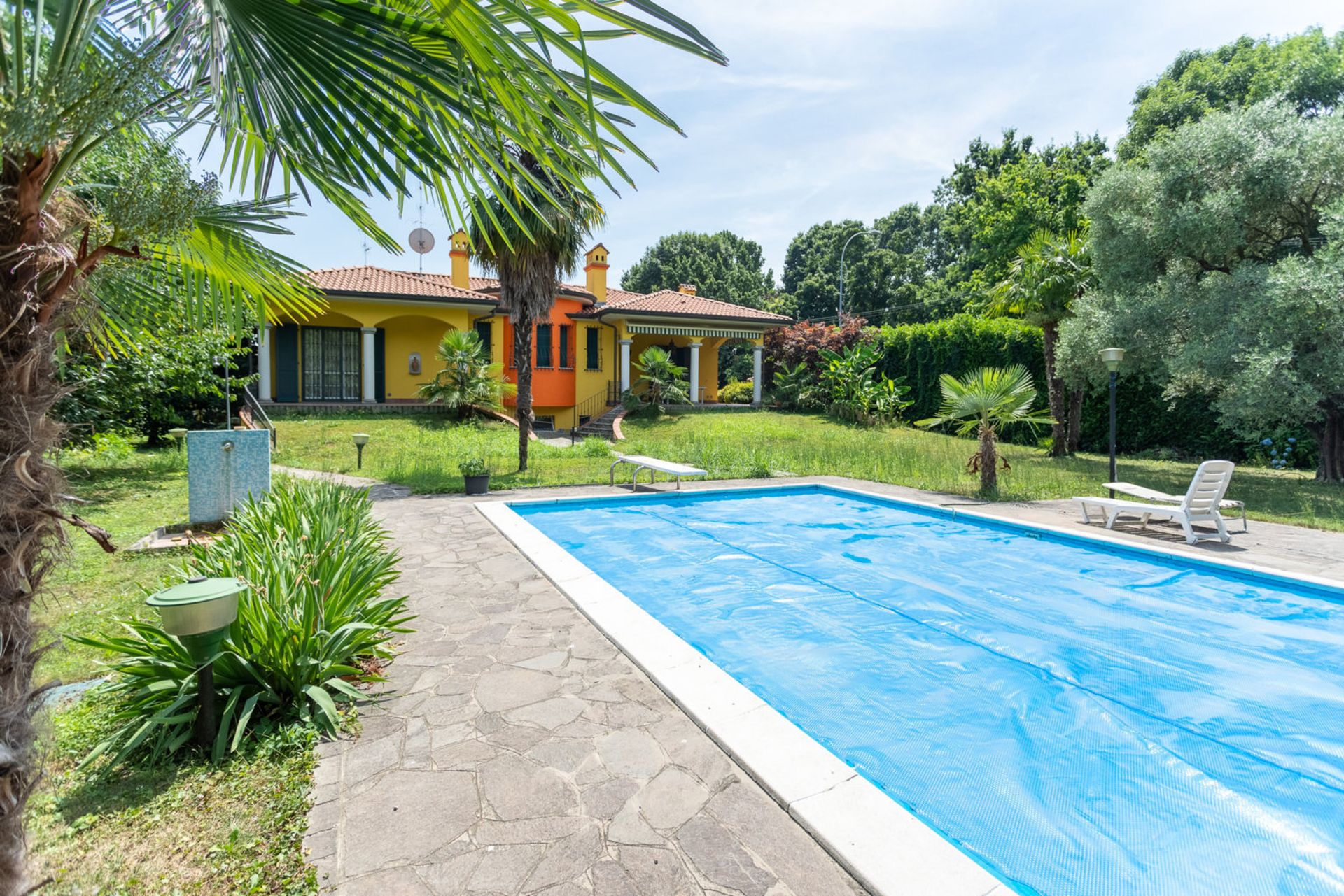 Casa nel Cavenago di Brianza, Lombardia 11055757