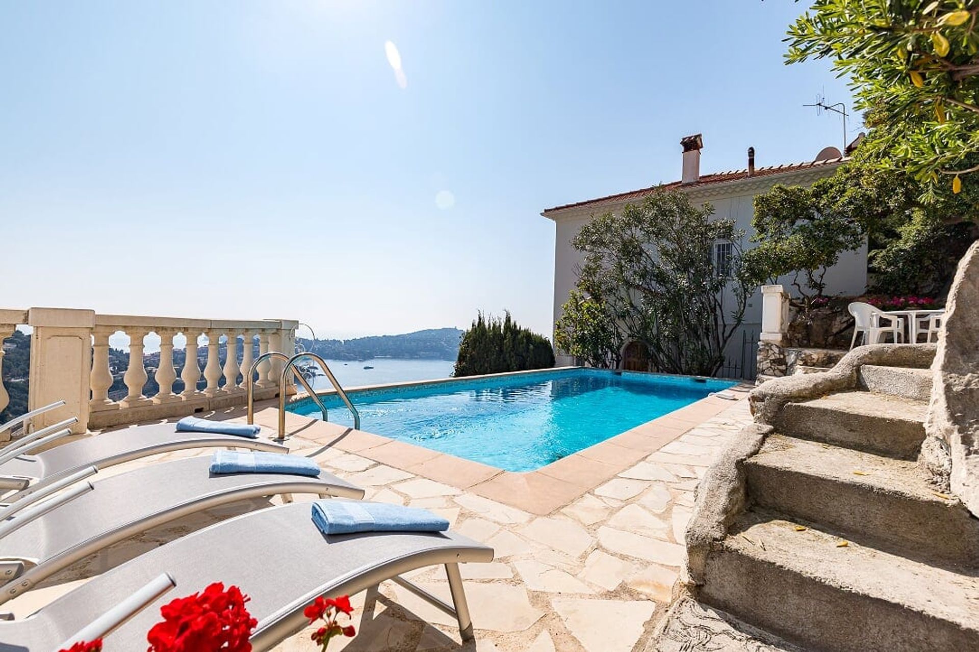 Будинок в Villefranche-sur-Mer, Provence-Alpes-Côte d'Azur 11055859