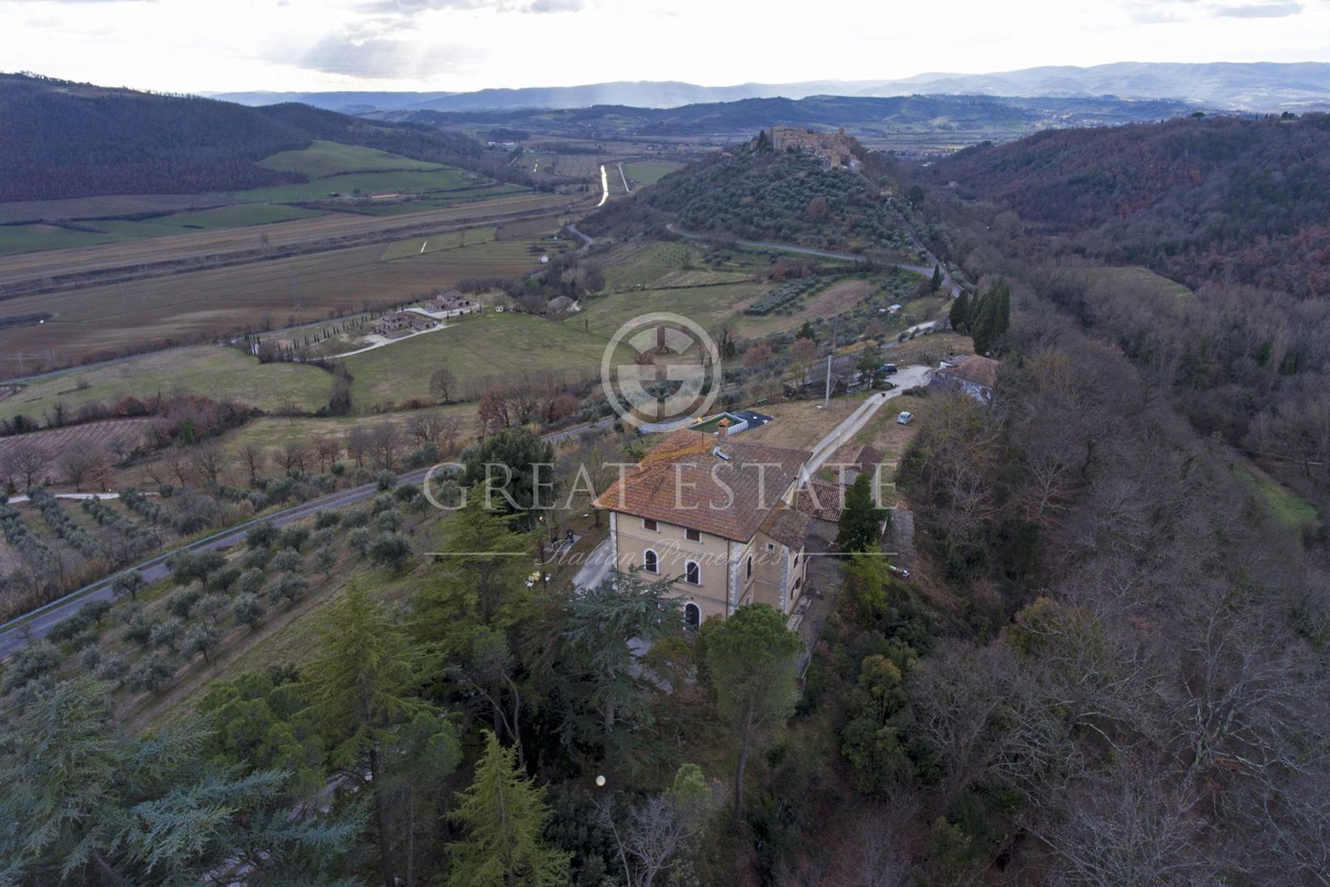 casa en Fabro, Umbria 11055980