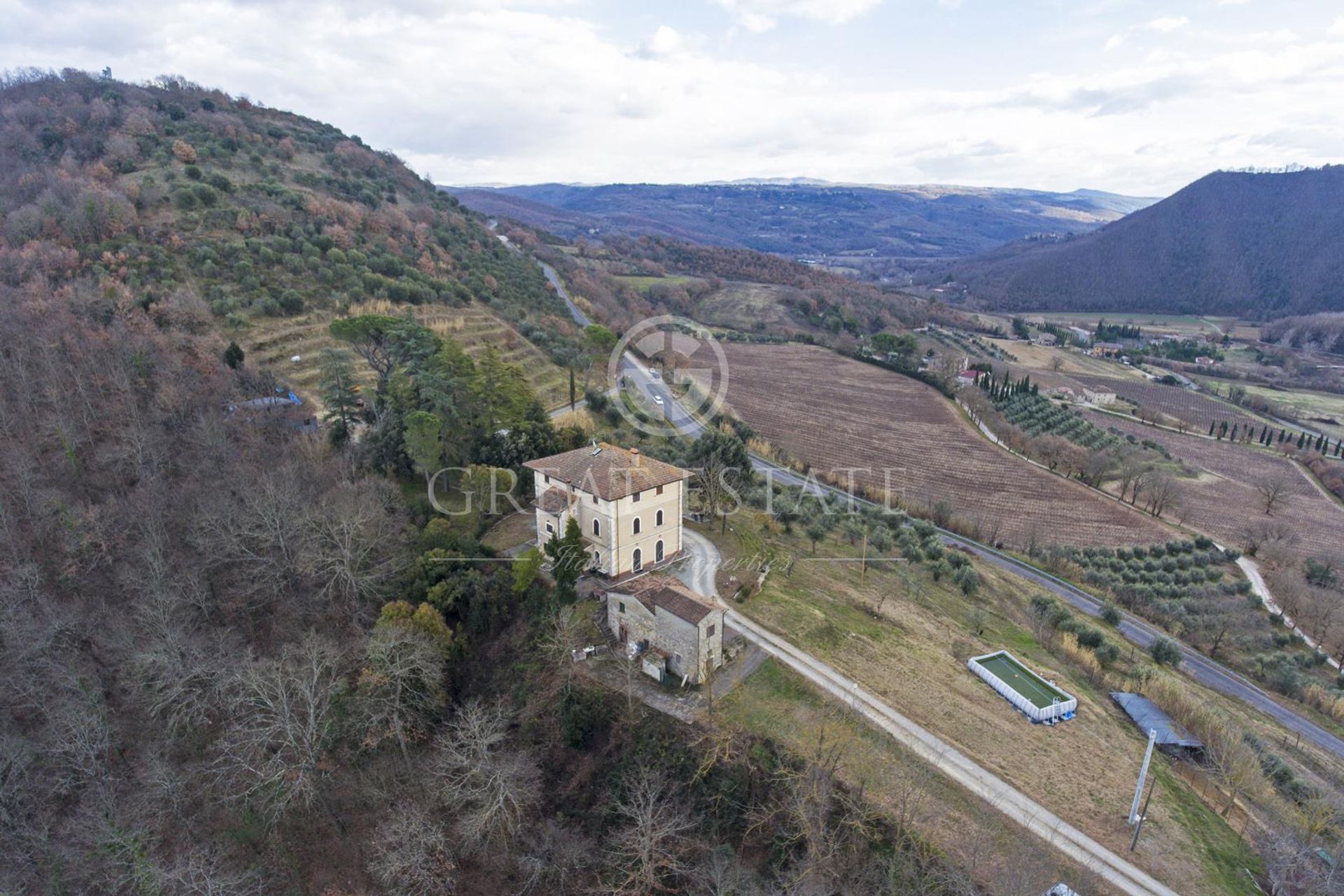 casa en Fabro, Umbria 11055980