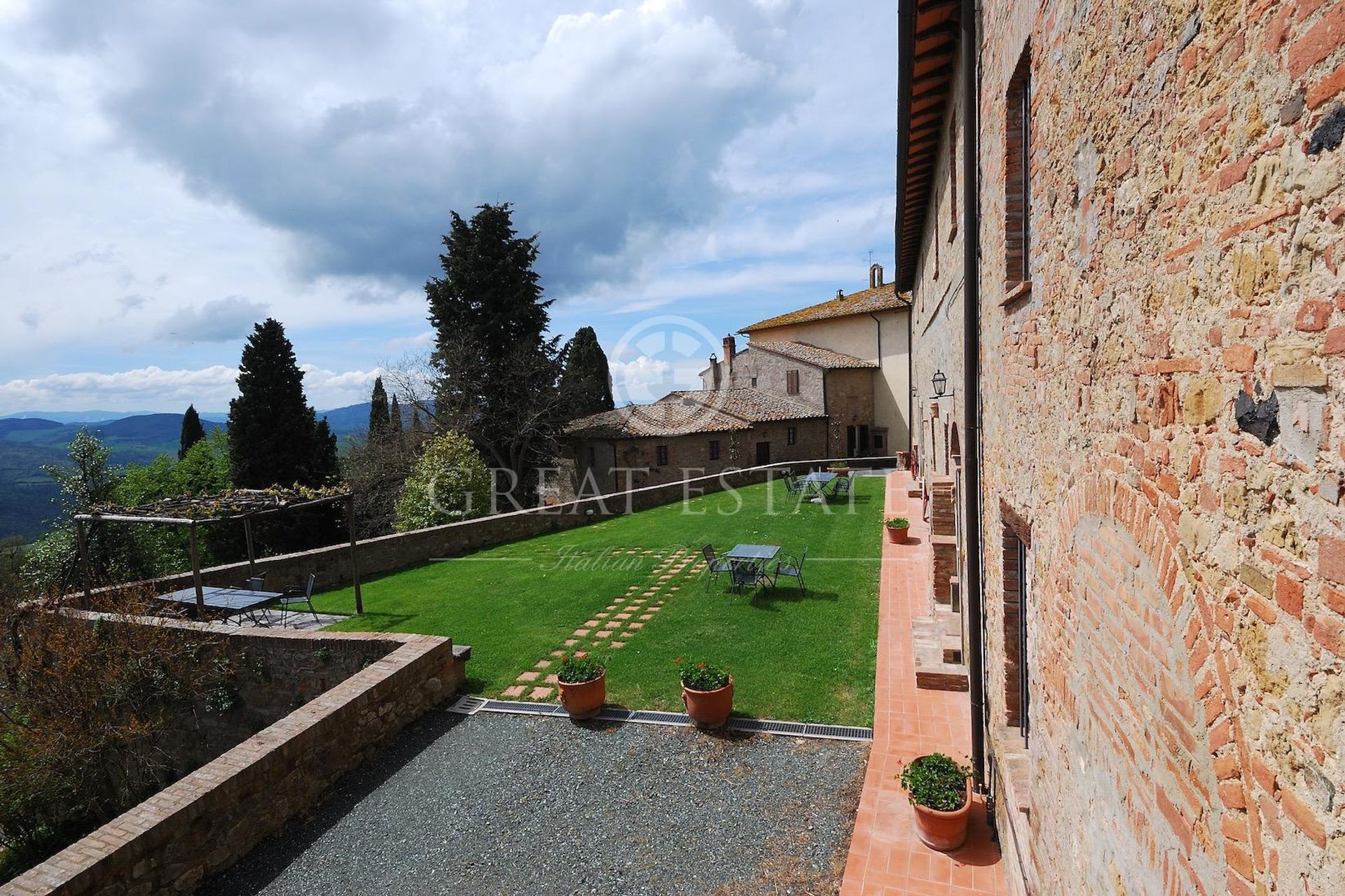 Huis in San Gimignano, Tuscany 11055998