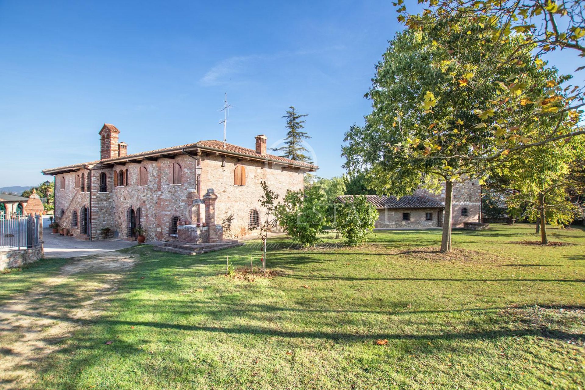 Rumah di Asciano, Tuscany 11056107