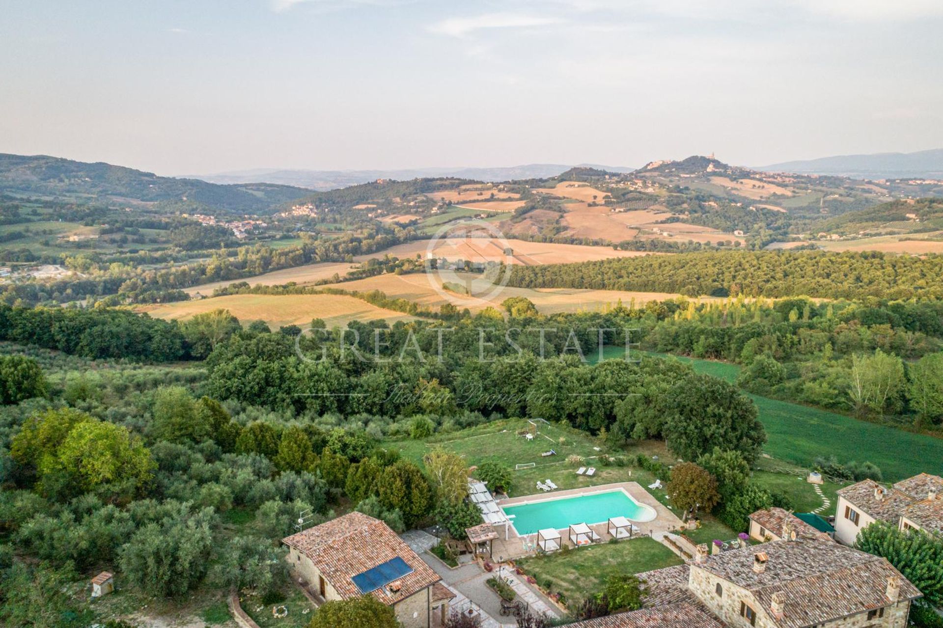 Huis in Todi, Umbria 11056113