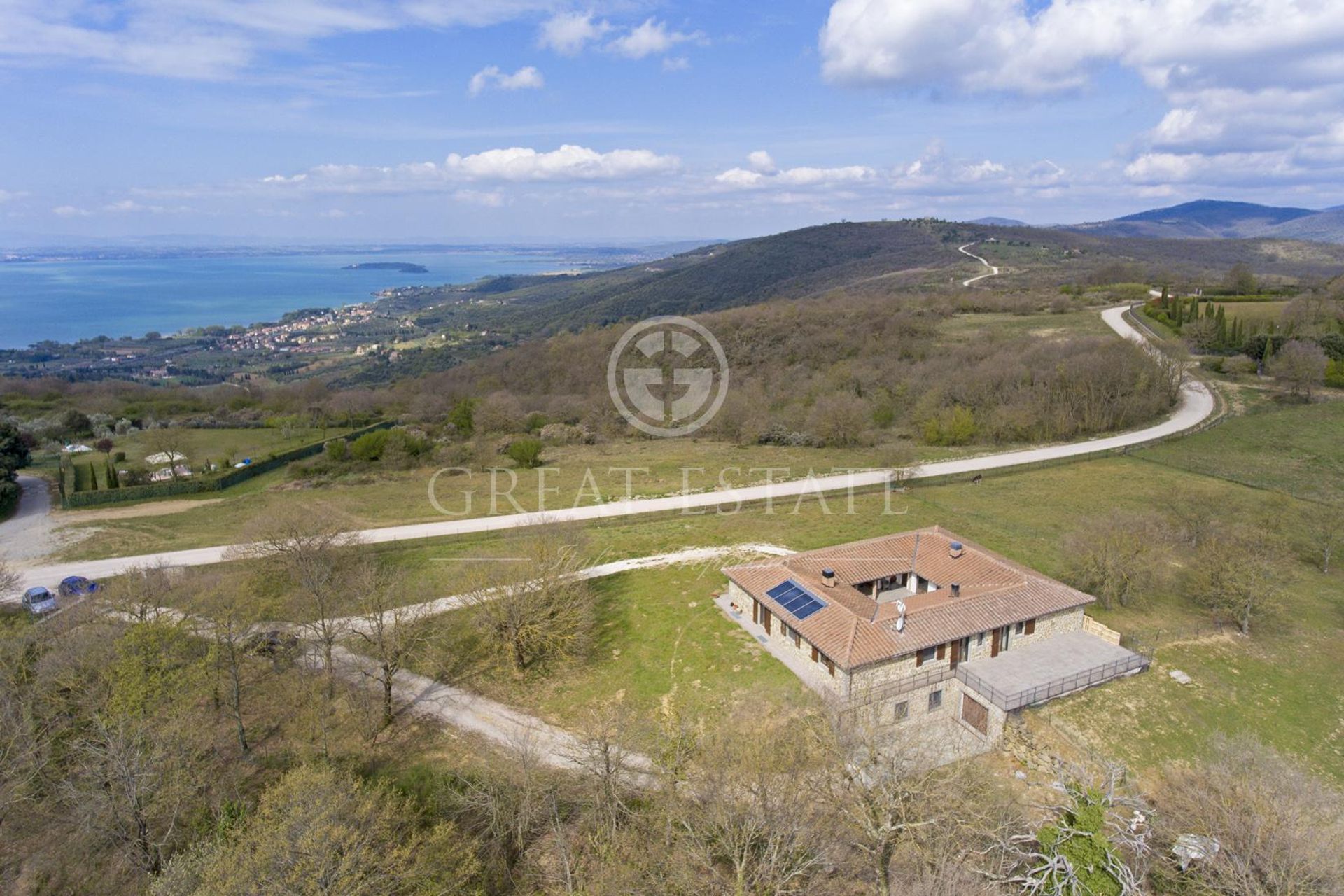 жилой дом в Passignano sul Trasimeno, Umbria 11056116