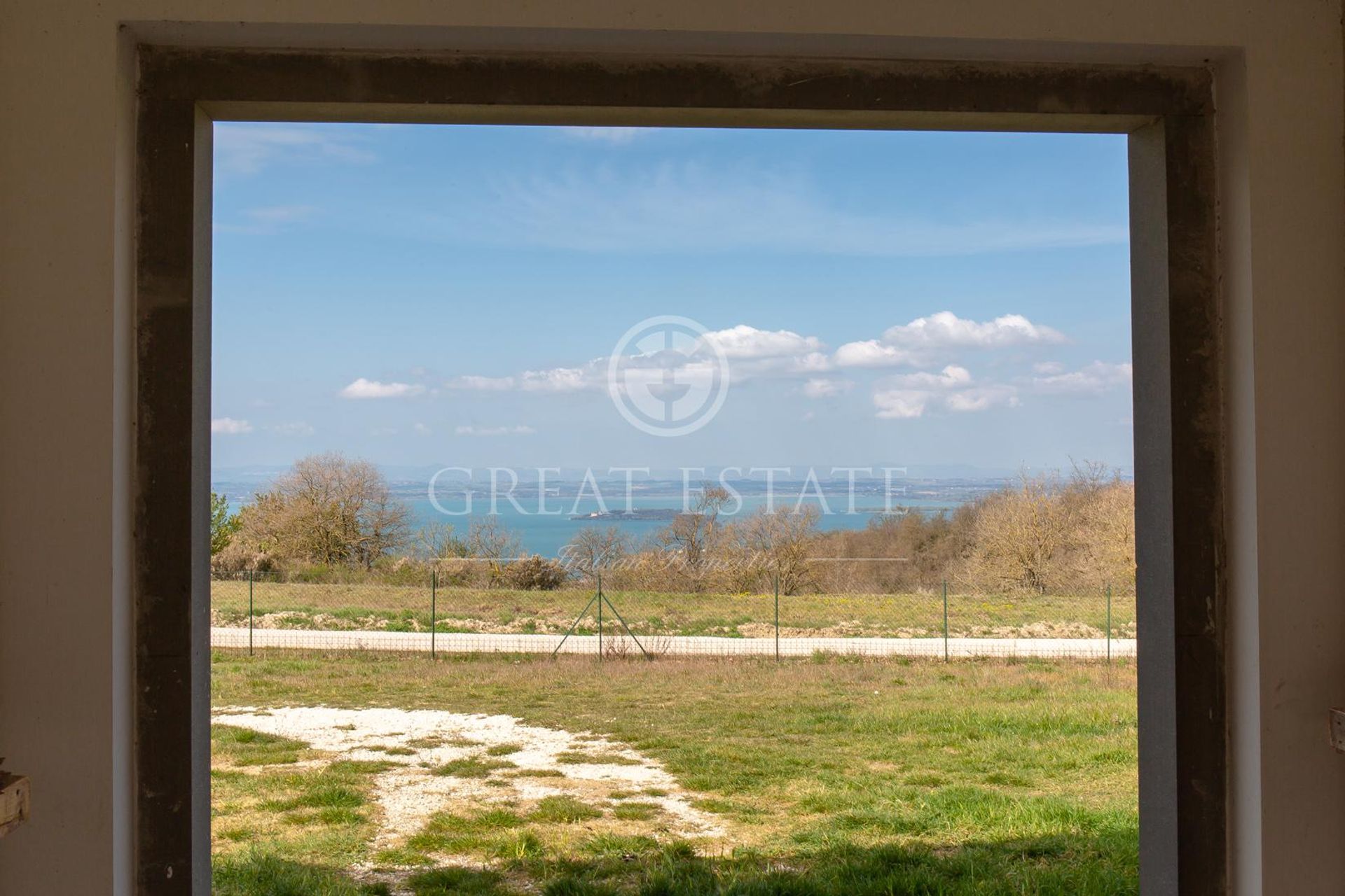 casa en Passignano sul Trasimeno, Umbria 11056117