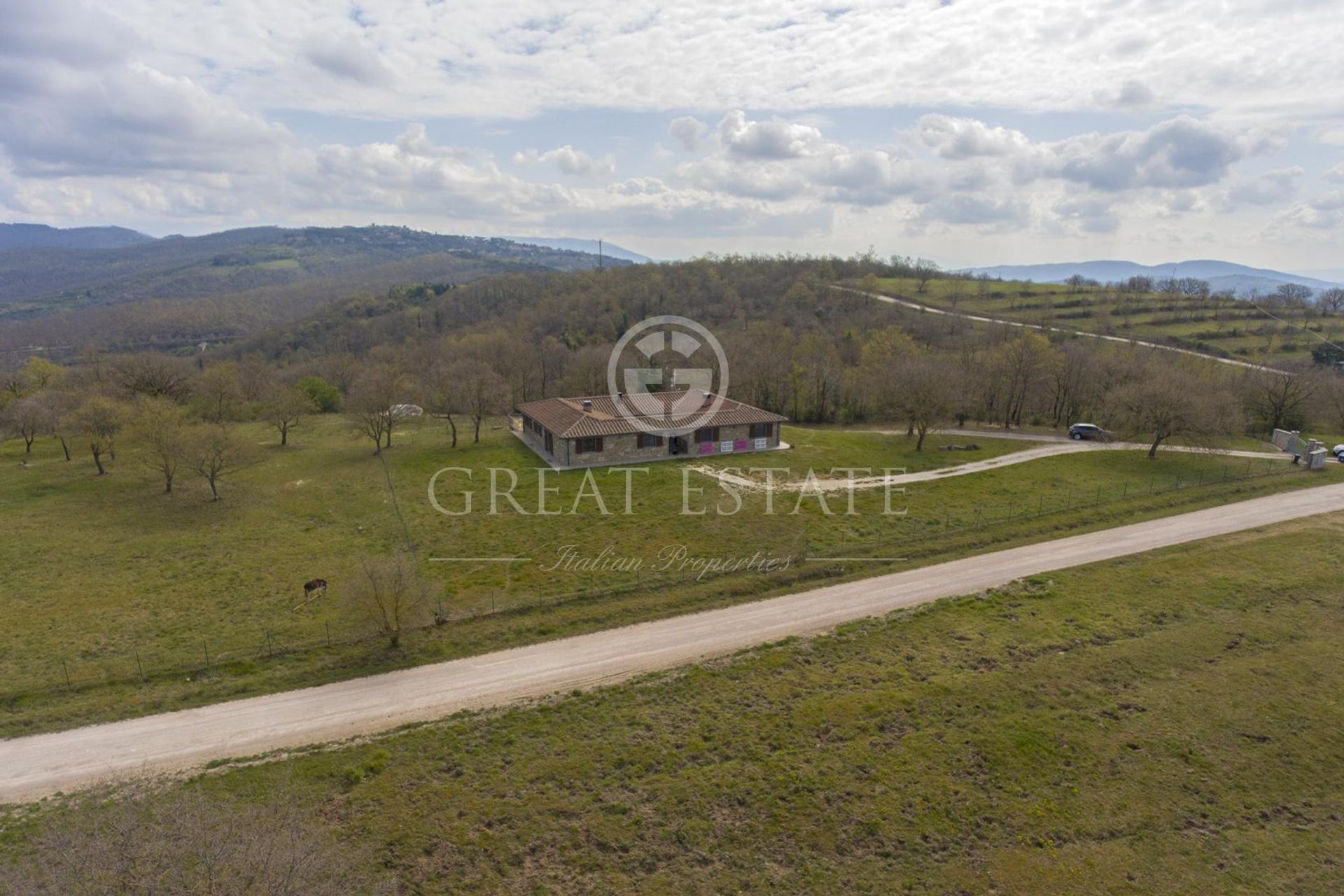 casa en Passignano sul Trasimeno, Umbria 11056117