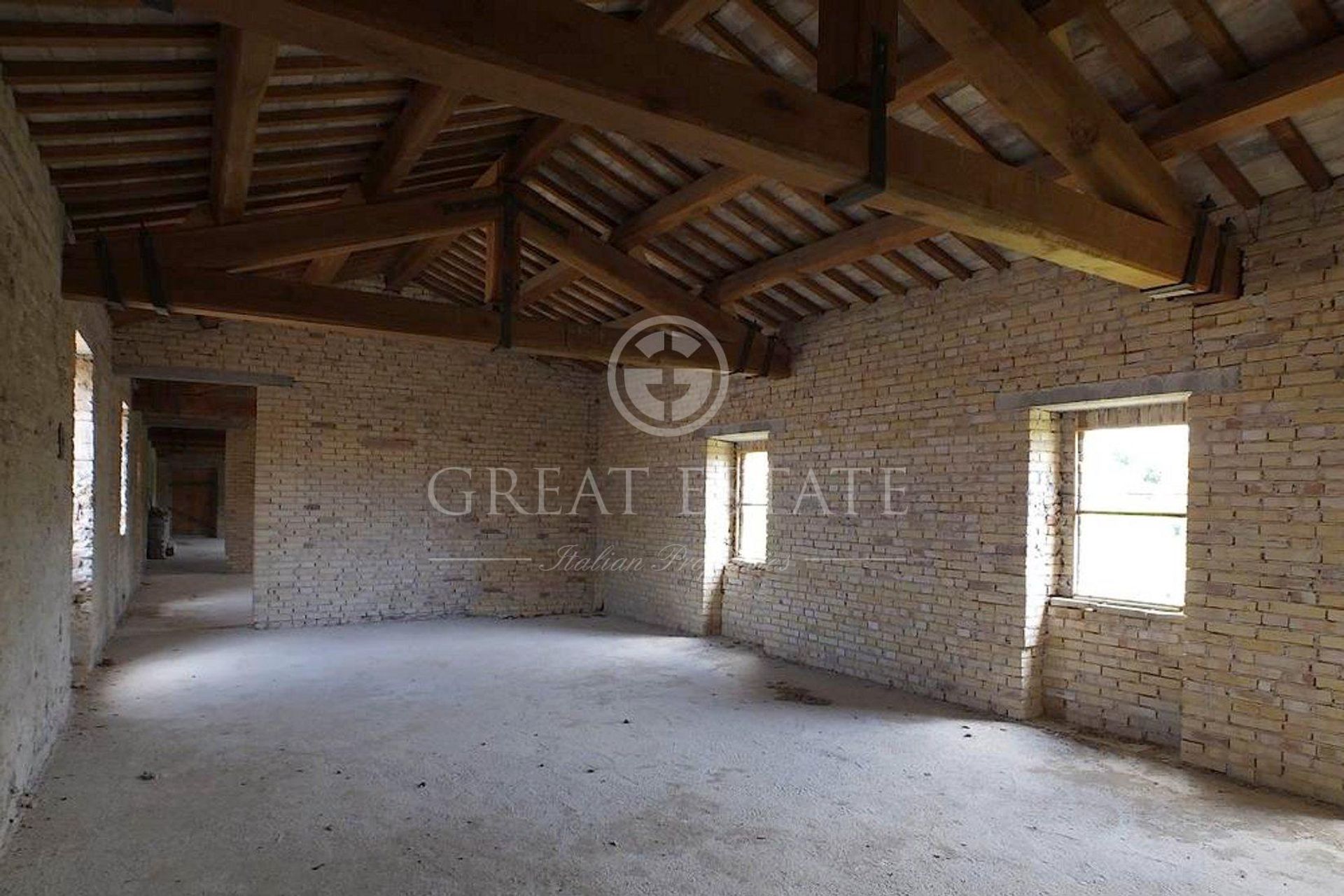 Hus i Colmurano, Marche 11056407