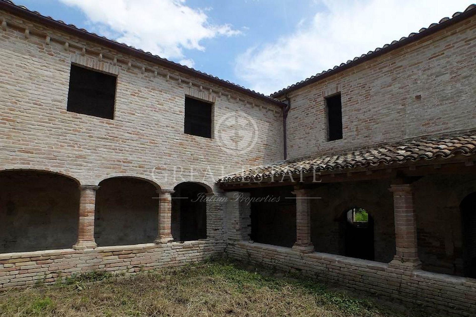 Hus i Colmurano, Marche 11056407