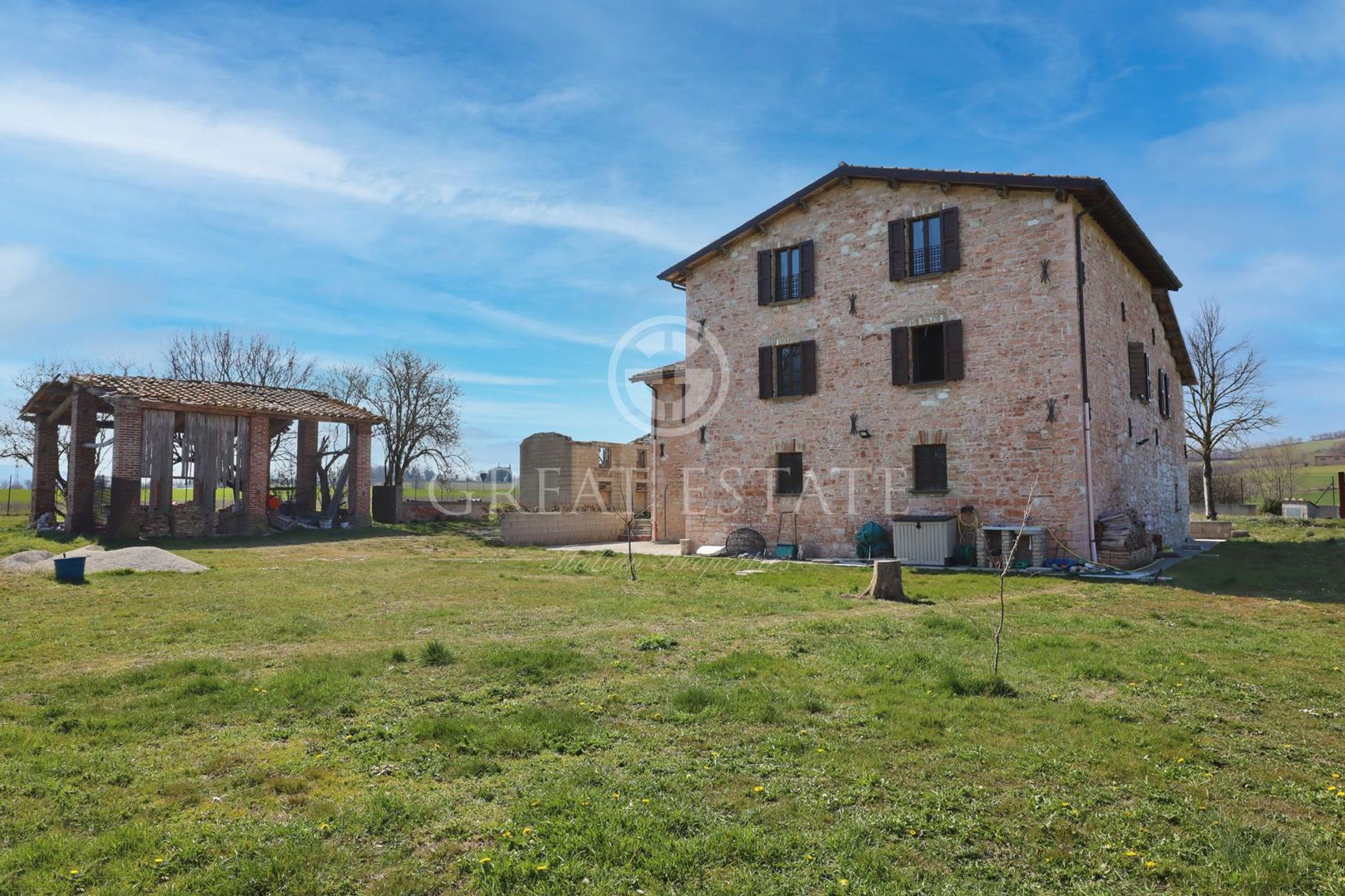 rumah dalam Gualdo Tadino, Umbria 11056700