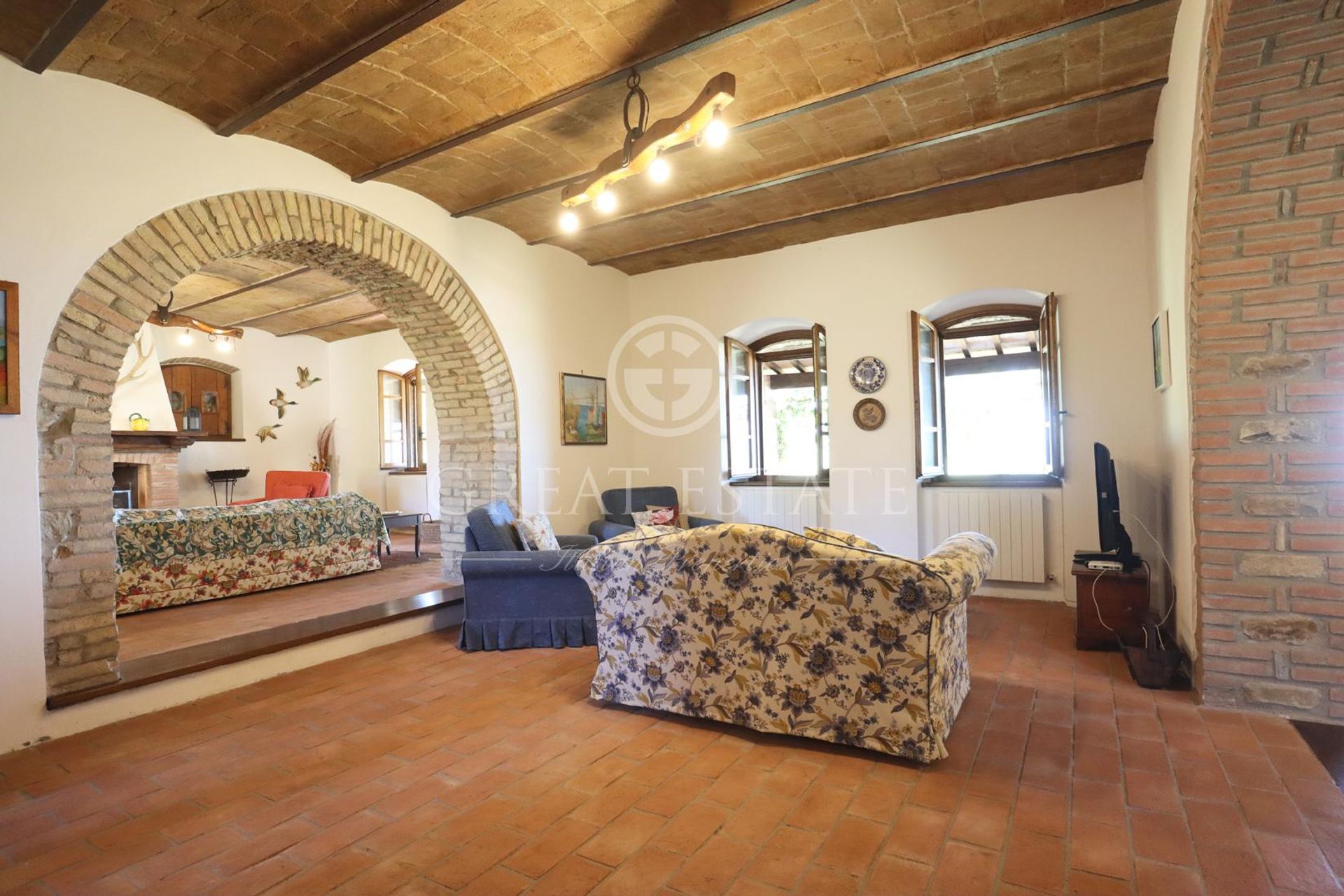 casa no , Umbria 11056800