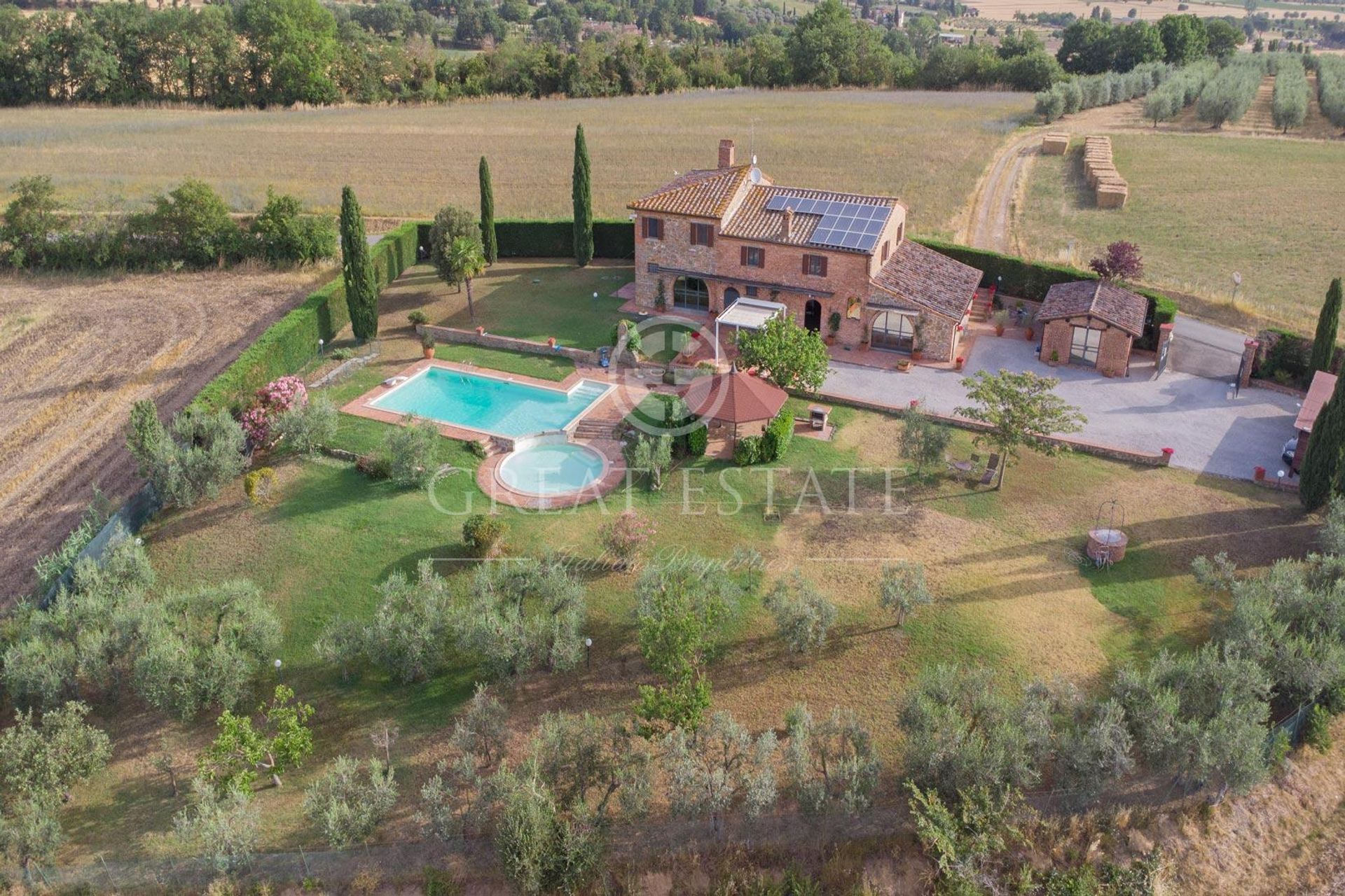 casa en Foiano della Chiana, Tuscany 11056951