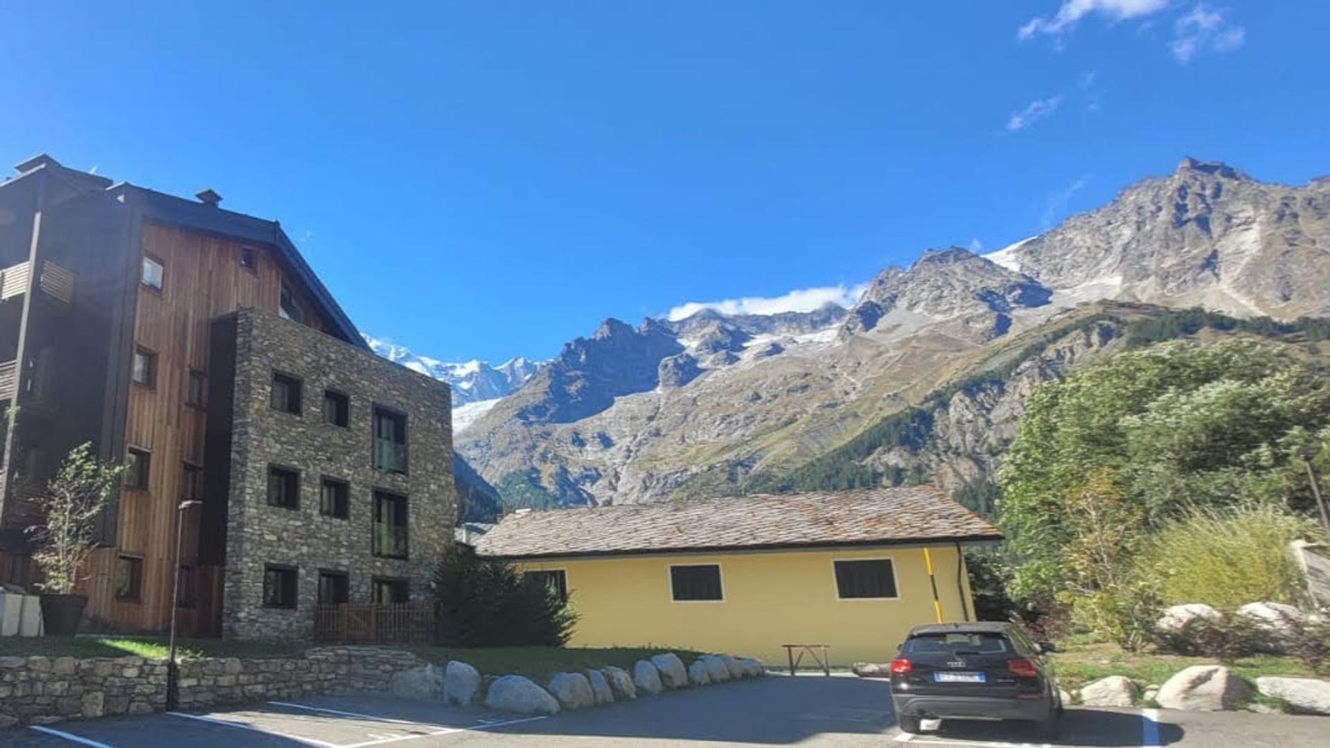 Кондоминиум в Courmayeur, Aosta 11057392