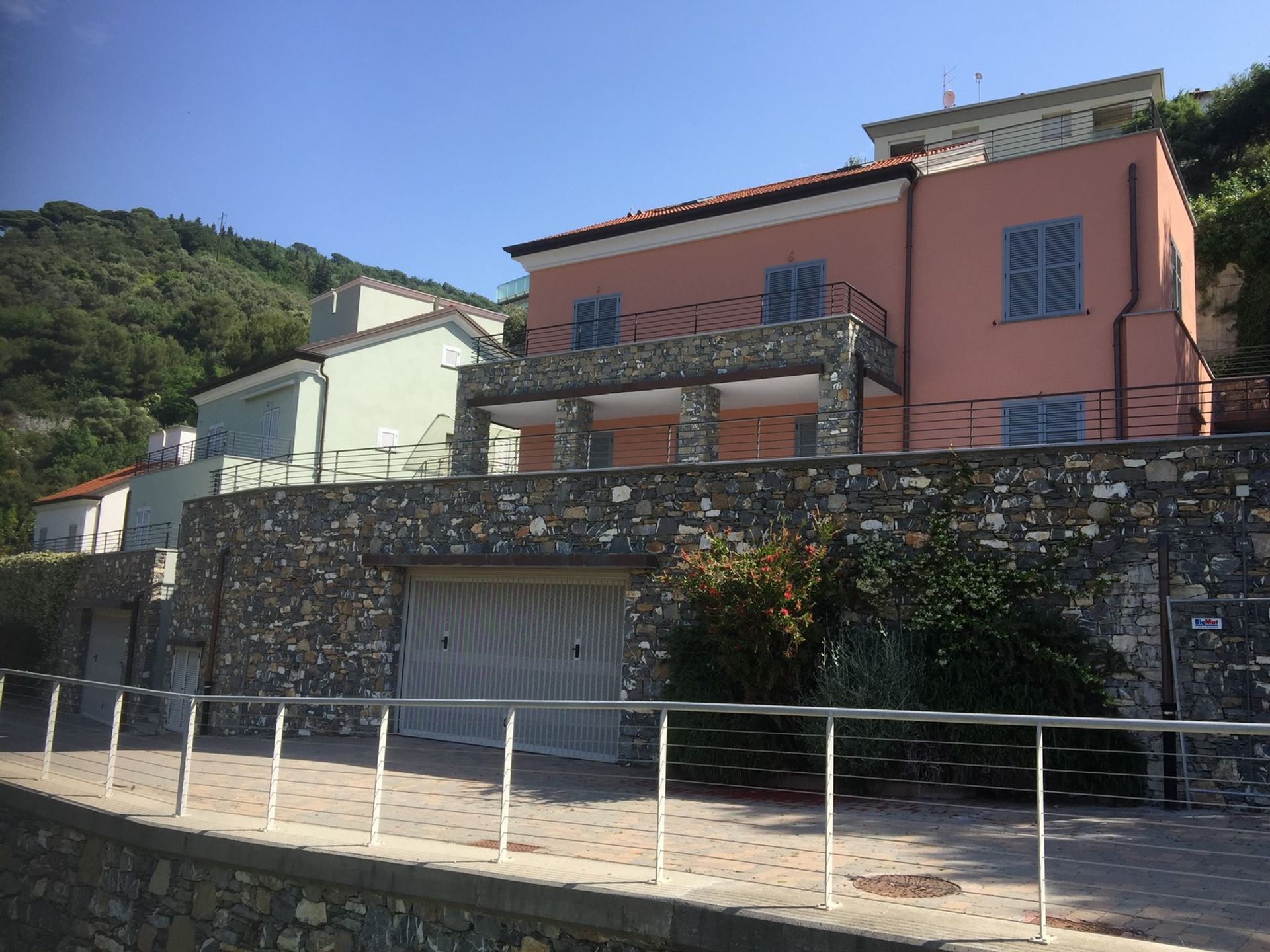 Condominium dans Alassio, Ligurie 11057393