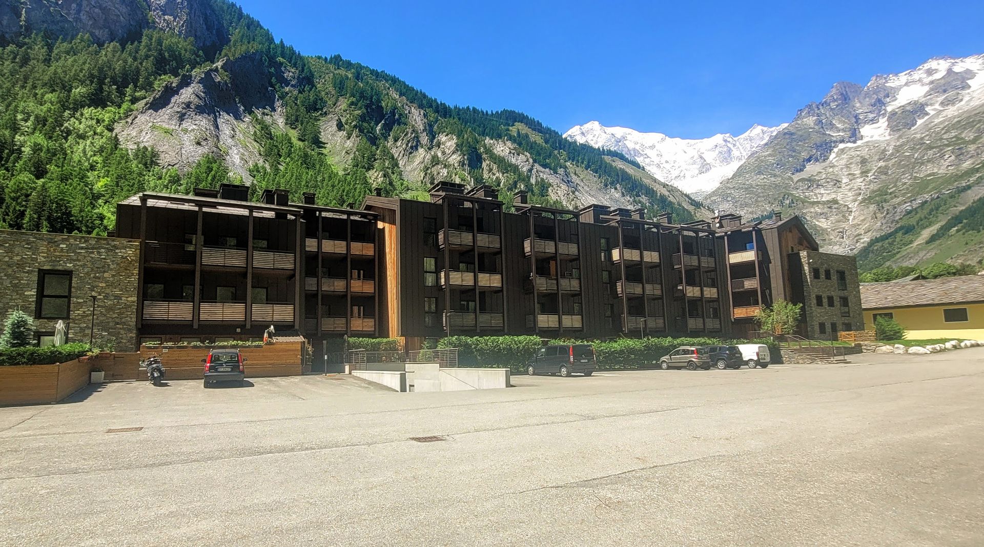 Kondominium w Courmayeur, Aosta 11057405