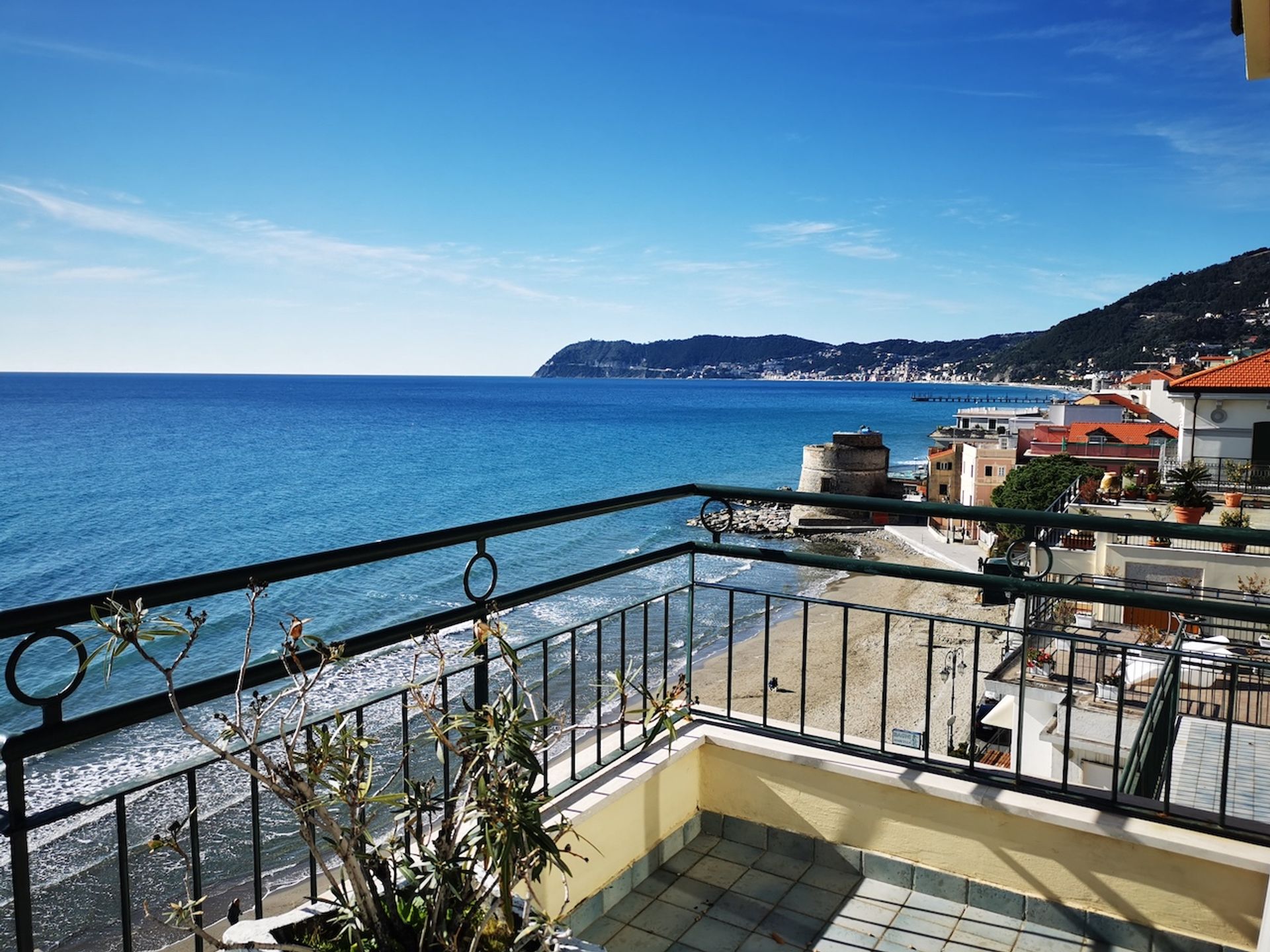 Condominium in Alassio, Liguria 11057453