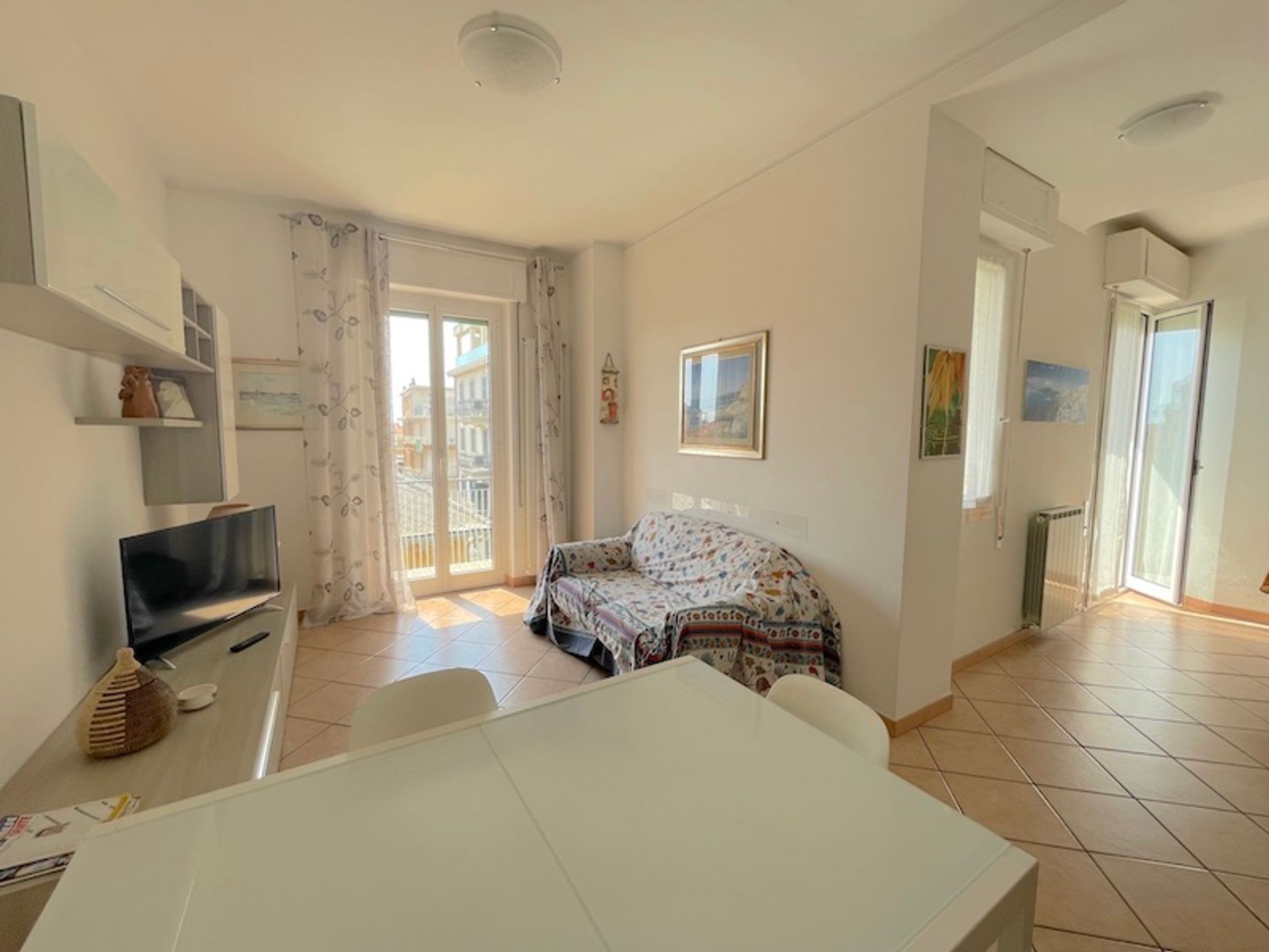 Condominio en Alassio, Liguria 11057458