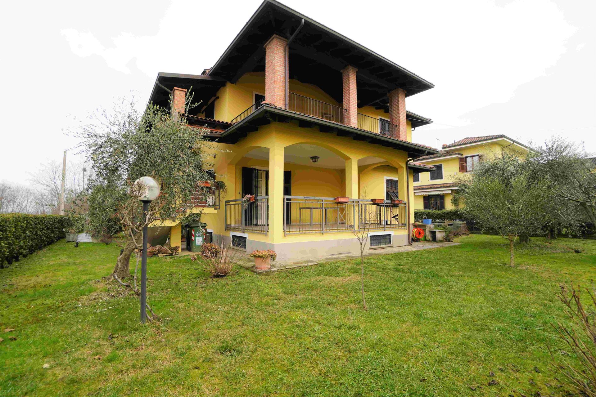 rumah dalam Novi Ligure, Piedmont 11057902