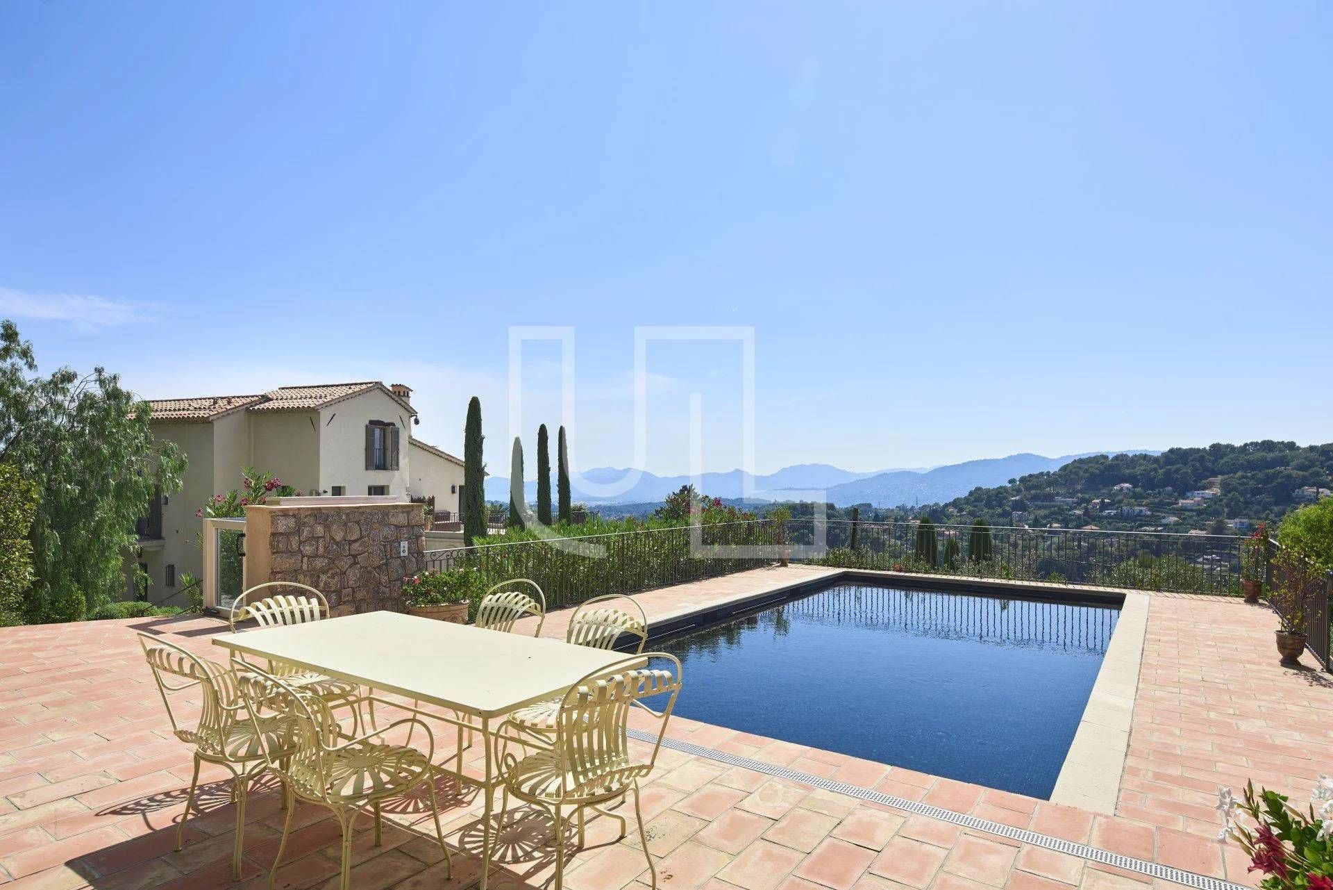 Будинок в Mougins, Provence-Alpes-Côte d'Azur 11058063