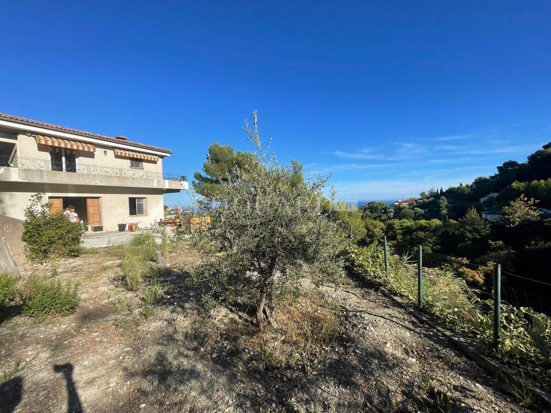 Rumah di Roquebrune-Cap-Martin, Provence-Alpes-Côte d'Azur 11061157