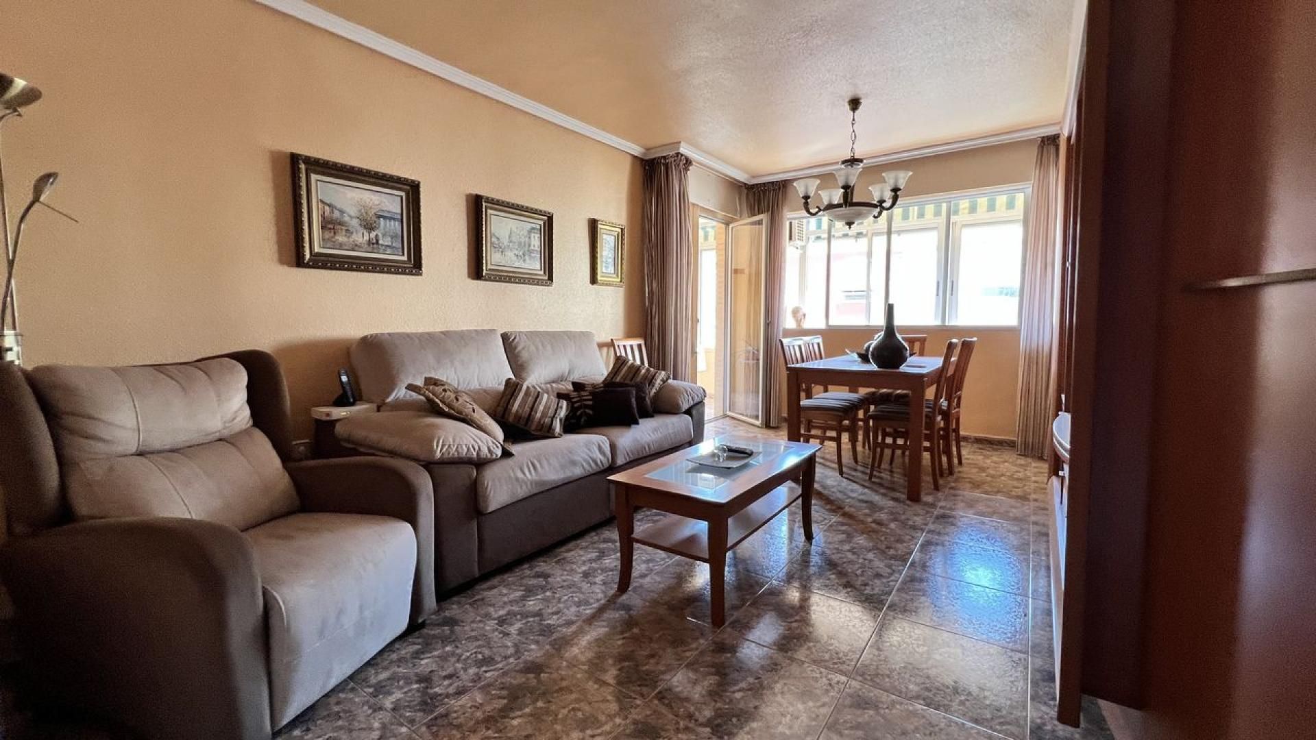 Condominium in Torrevieja, Valencian Community 11062346