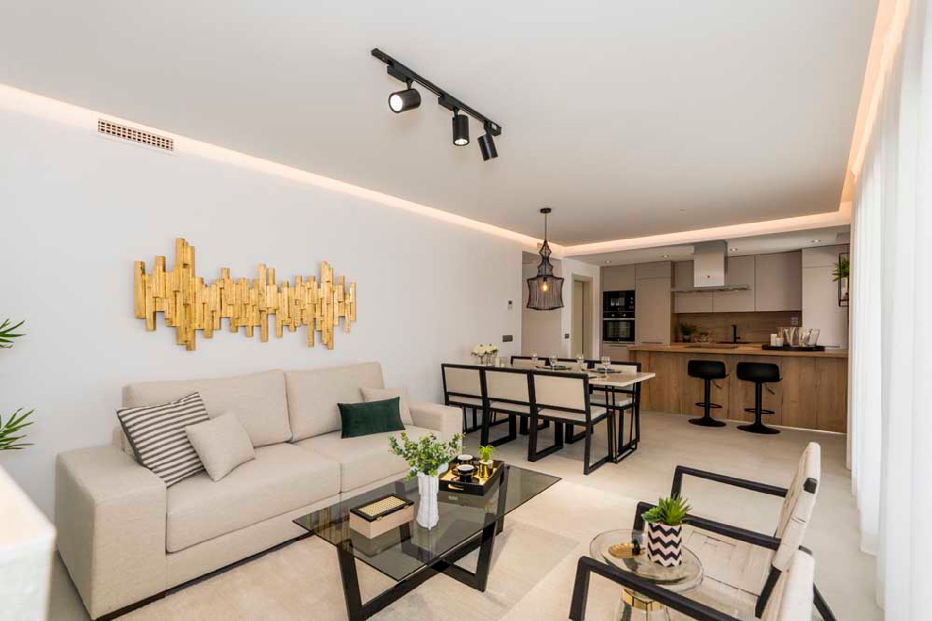 Condominio nel Fuengirola, Andalusia 11062799