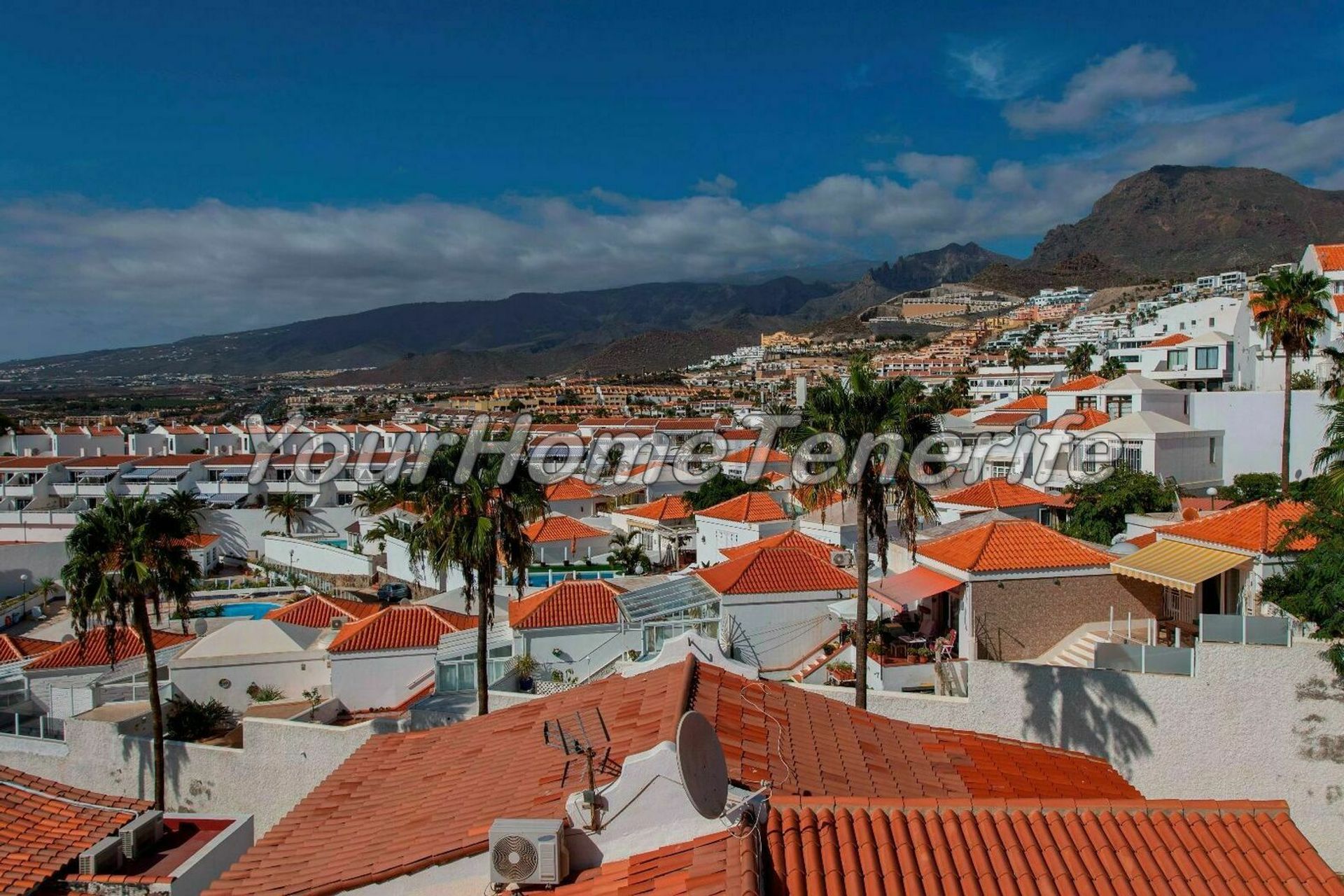 Будинок в Adeje, Canary Islands 11062951